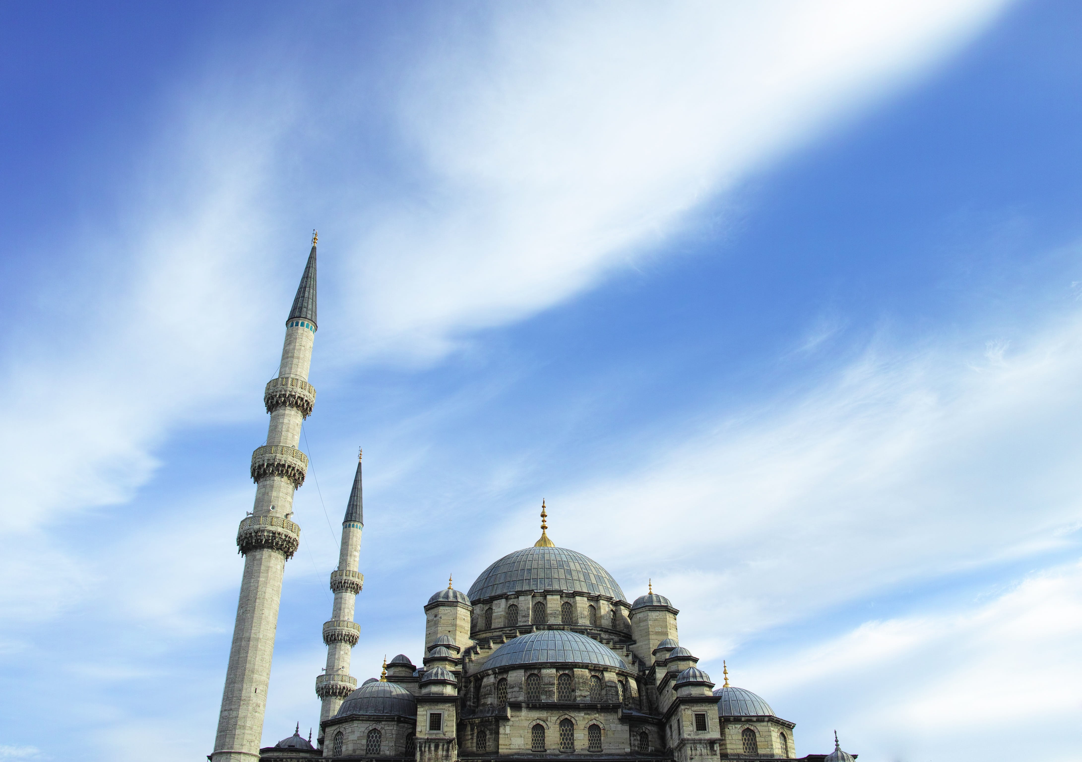 prayer, worship, building, 4K, mosques, perspective, clouds, building exterior, spirituality, daytime, faith, travel, Religion, peace, sky, beautiful, HD Wallpaper
