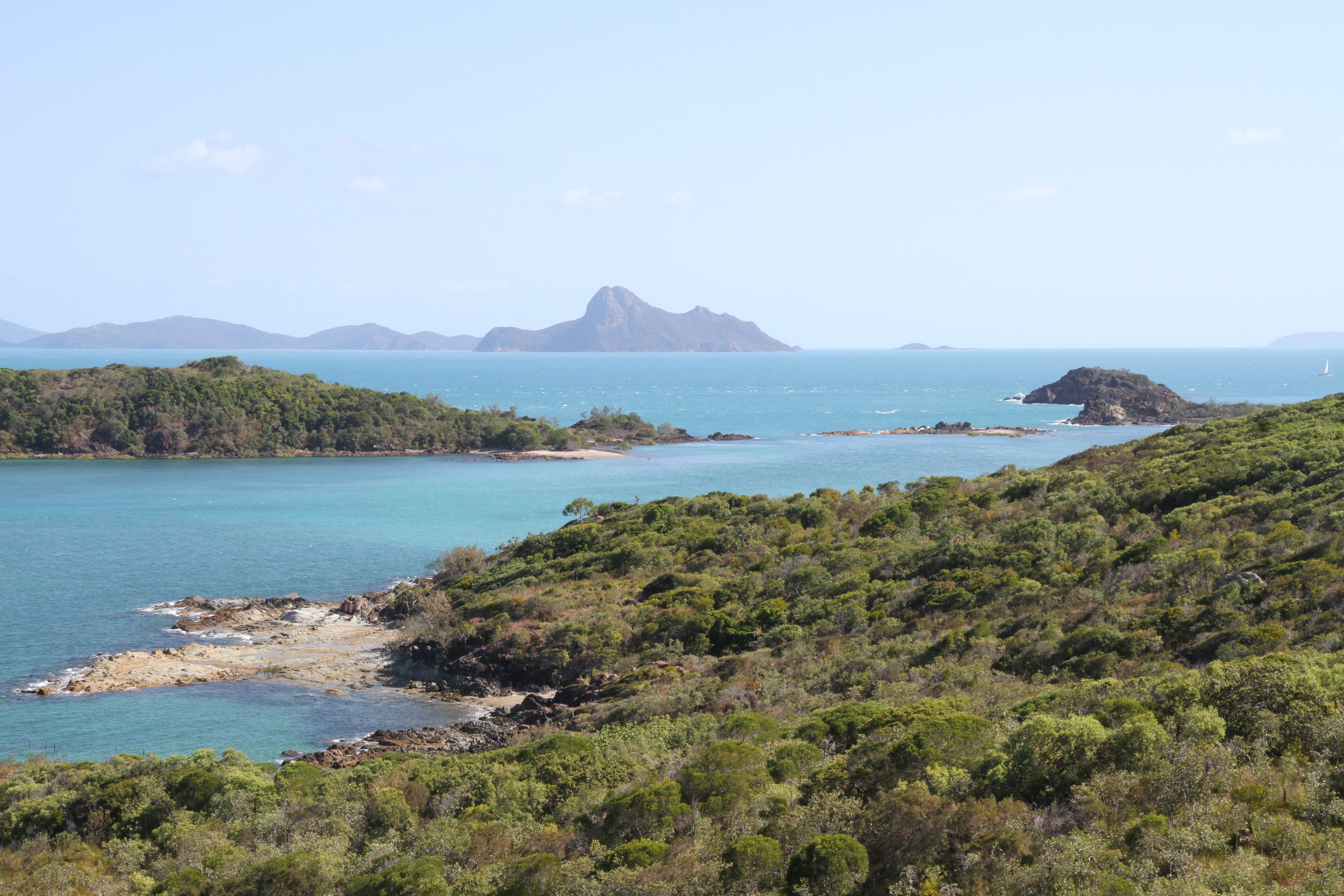 queensland, landscape, no people, australia, Ocean, distant, 5K, Water, Island, water, day, outdoors, sky, whitehaven beach, brown, sunshine, beauty in nature, HD Wallpaper