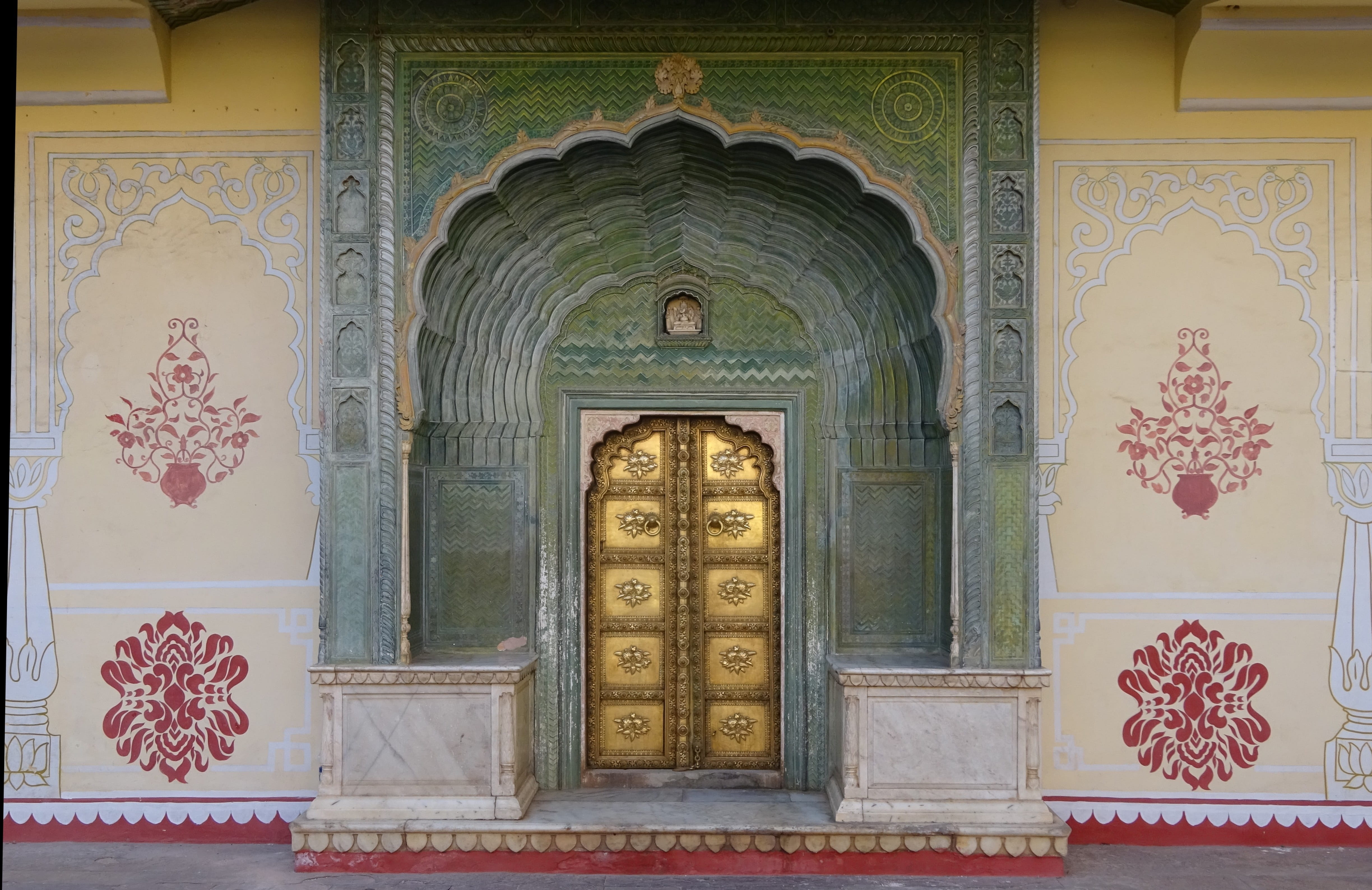 building exterior, mural, Palace, no people, art and craft, the past, architecture, 4K, place of worship, building, built structure, floral pattern, craft, HD Wallpaper