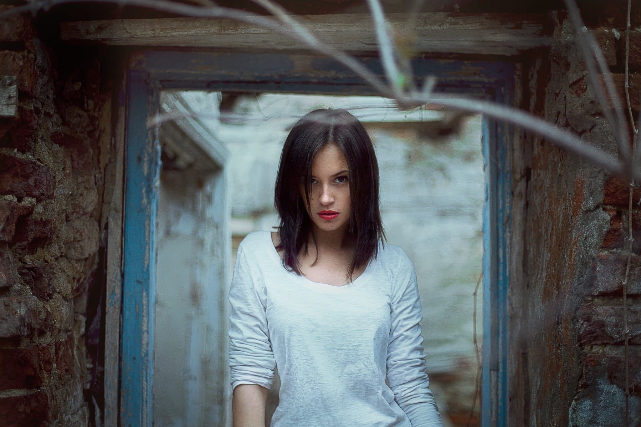 young adult, real people, hairstyle, front view, architecture, standing, casual clothing, contemplation, long hair, ruins, lifestyles, adult, young women, HD Wallpaper