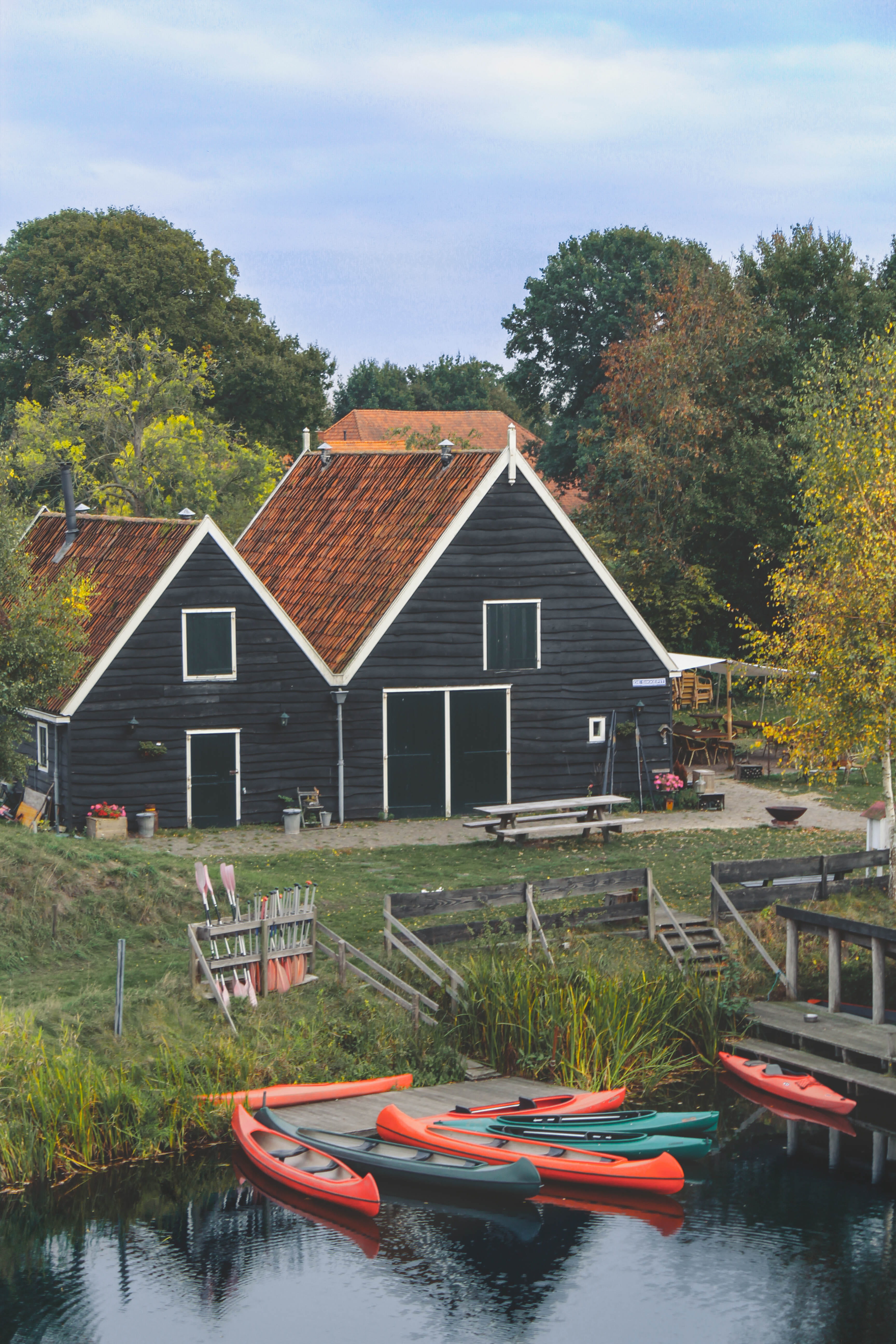 building, near, rowboat, roof, architecture, boats, house, tree, day, dock, netherlands, landscape, lake, cottage, canoe, vessel, watercraft, nature, no people, Phone HD Wallpaper