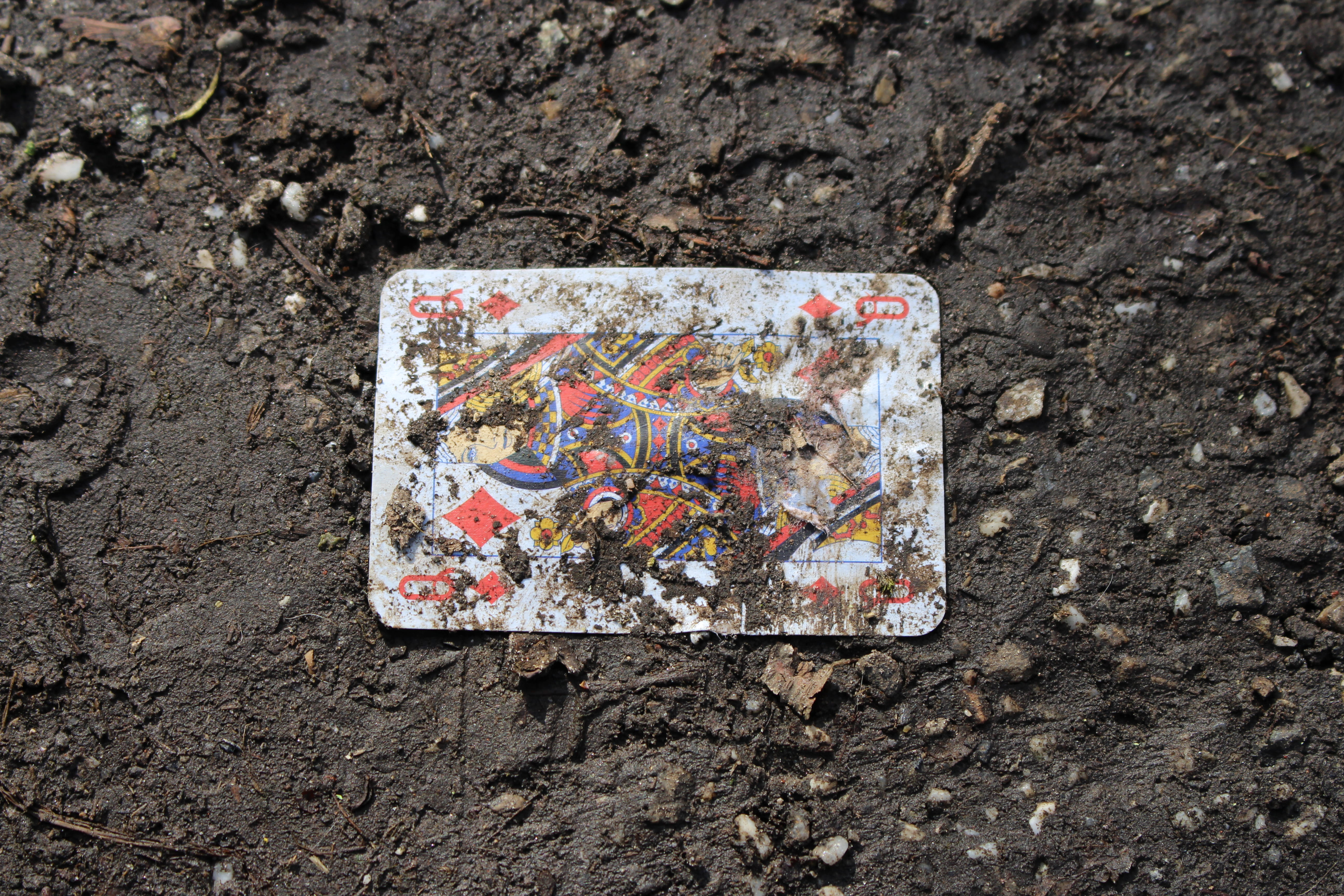 nature, groningen, rock, queen, solid, card, abandoned, day, outdoors, cracked, diamond, no people, bad condition, single object, damaged, rock - object, HD Wallpaper