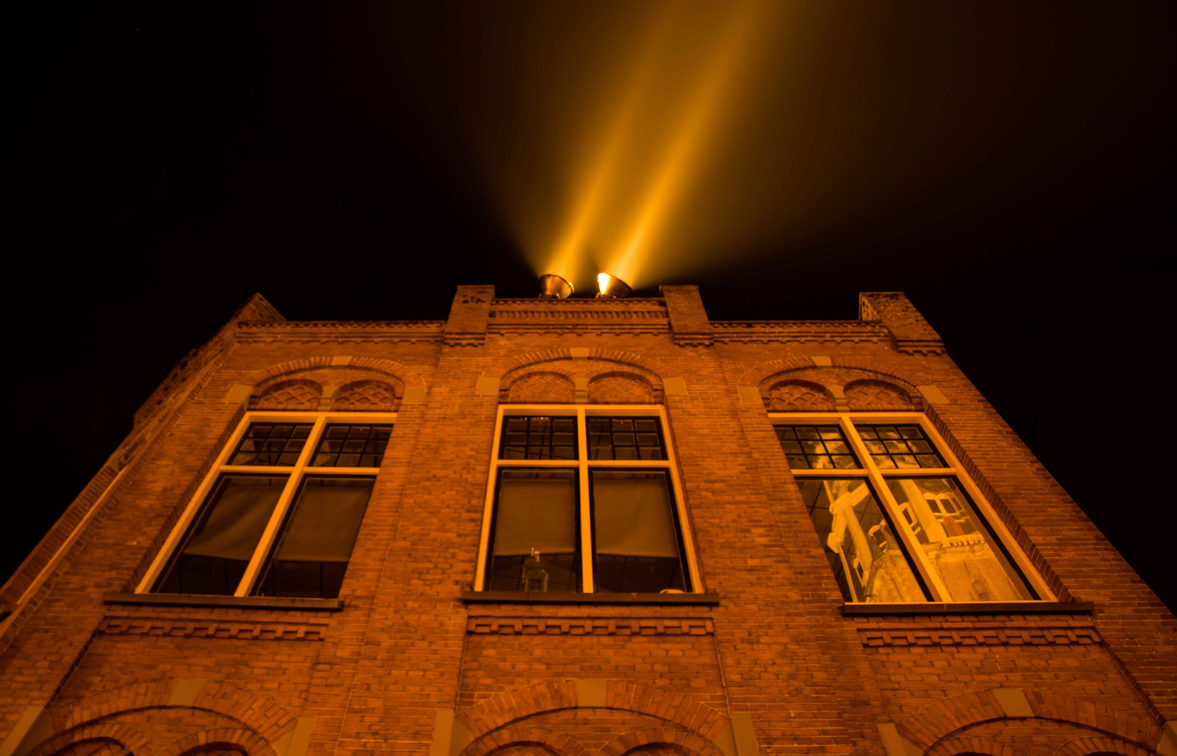 place of worship, groningen, 4K, illuminated, light, sky, public domain images, low angle view, built structure, building, history, nature, architecture, HD Wallpaper