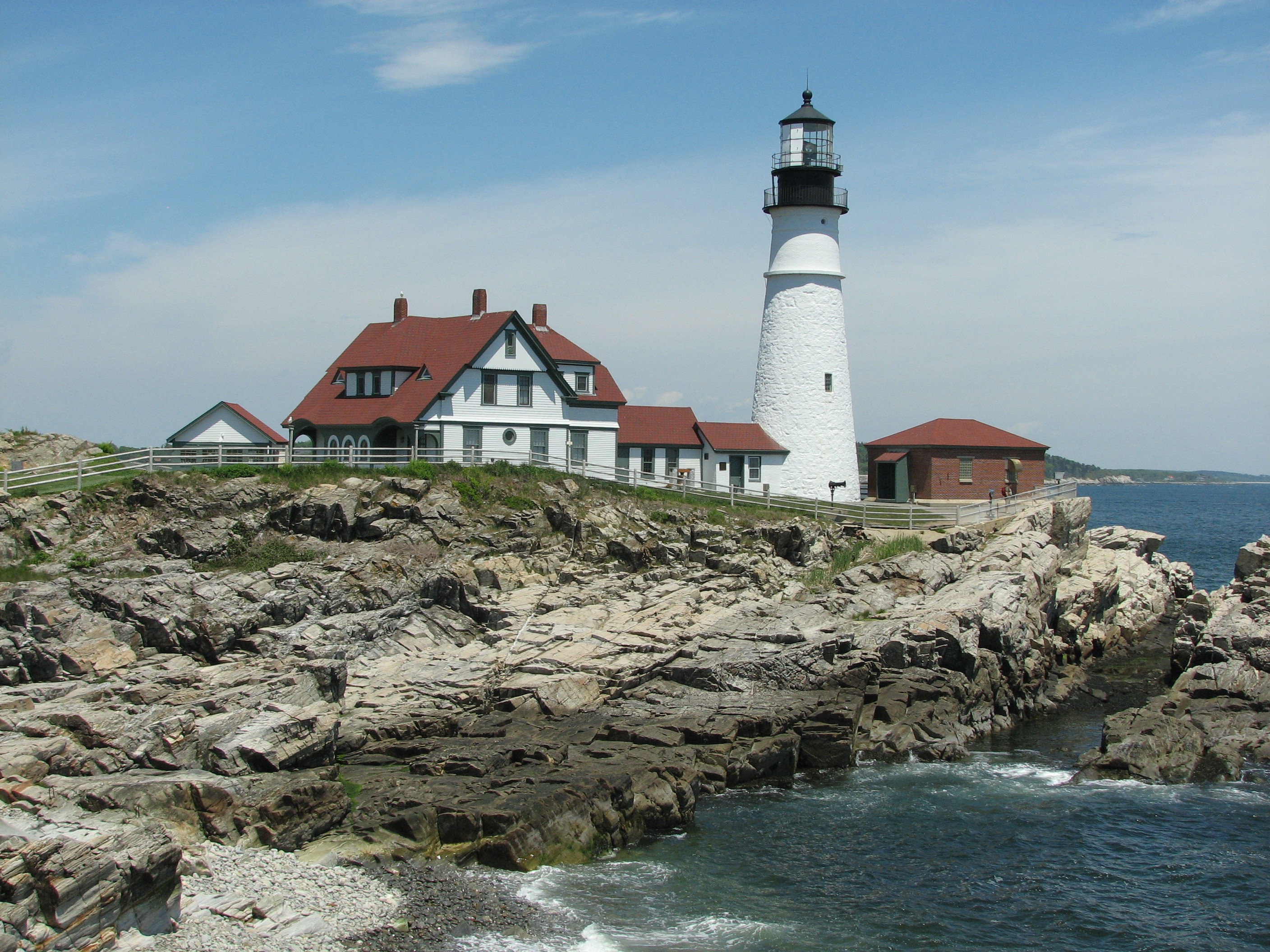 architecture, building, sea, outdoors, portland, guidance, sky, historic, security, portland headlight, no people, coastline, solid, tower, direction, day, HD Wallpaper
