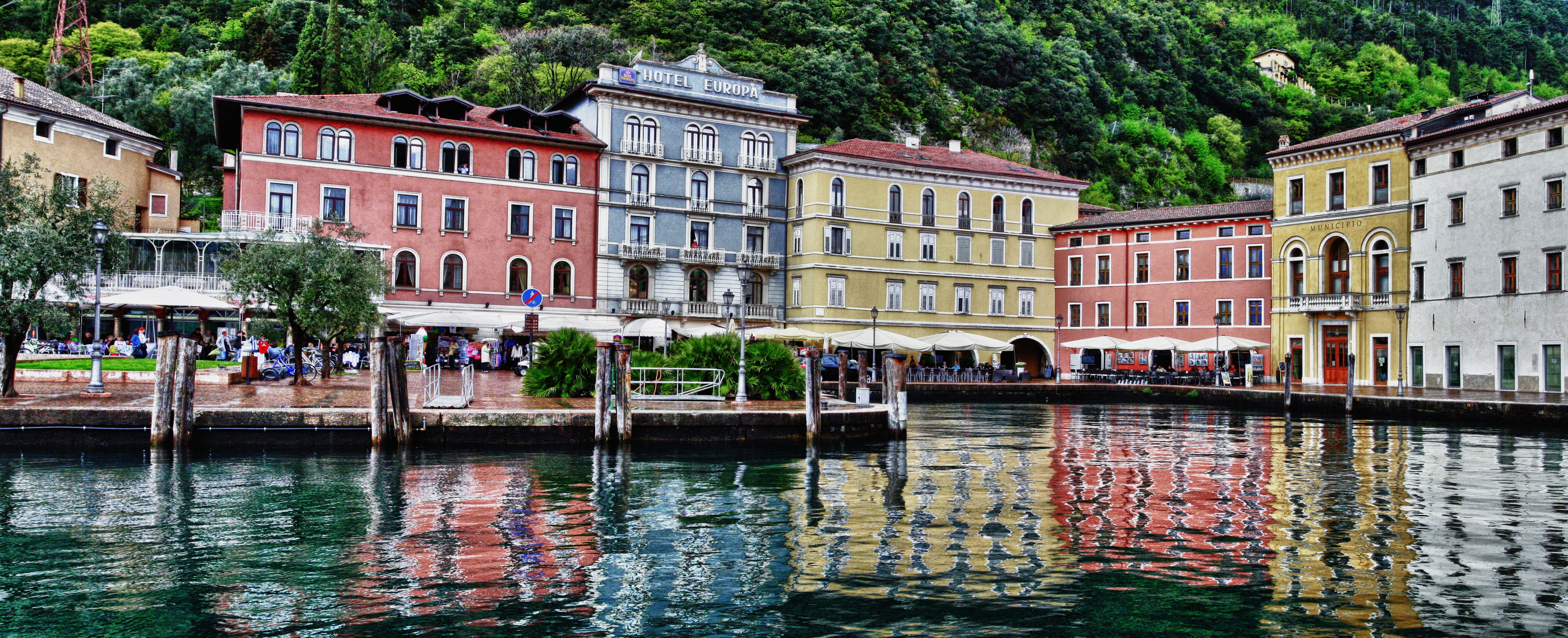 outdoors, lake, travel, canal, reflections, reflection, waterfront, plant, nautical vessel, nature, green, transportation, building exterior, day, mode of transportation, HD Wallpaper