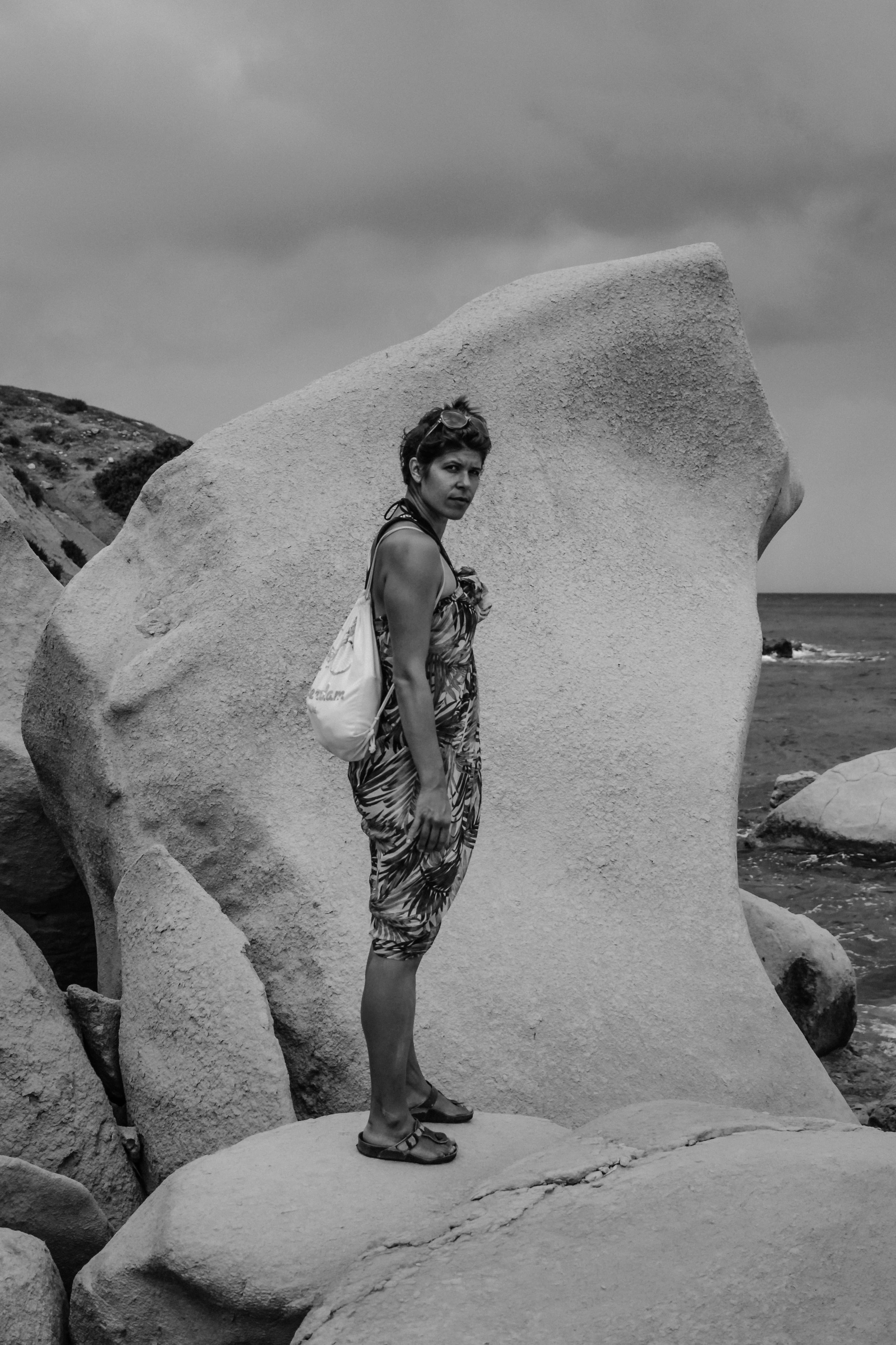 malta, clay, leisure activity, beachsea, strong, blackandwhite, young adult, solid, bw, 4K, water, rocks, feminine, nature, fashion, explore, exploration, Phone HD Wallpaper