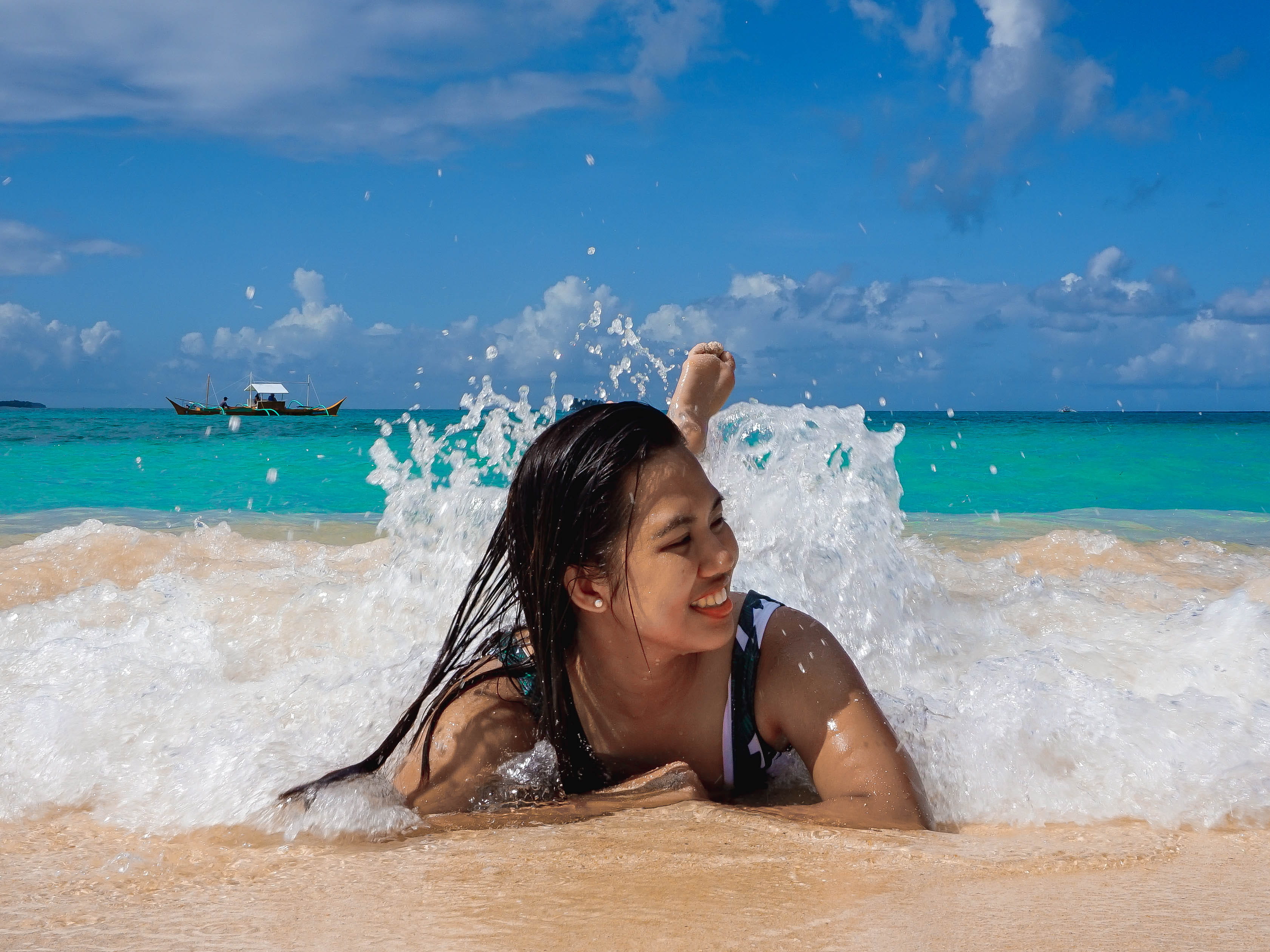 water, hairstyle, general luna, young women, scenics - nature, unique, daku island, philippines, sea, horizon over water, powerful, sky, turquoise colored, HD Wallpaper