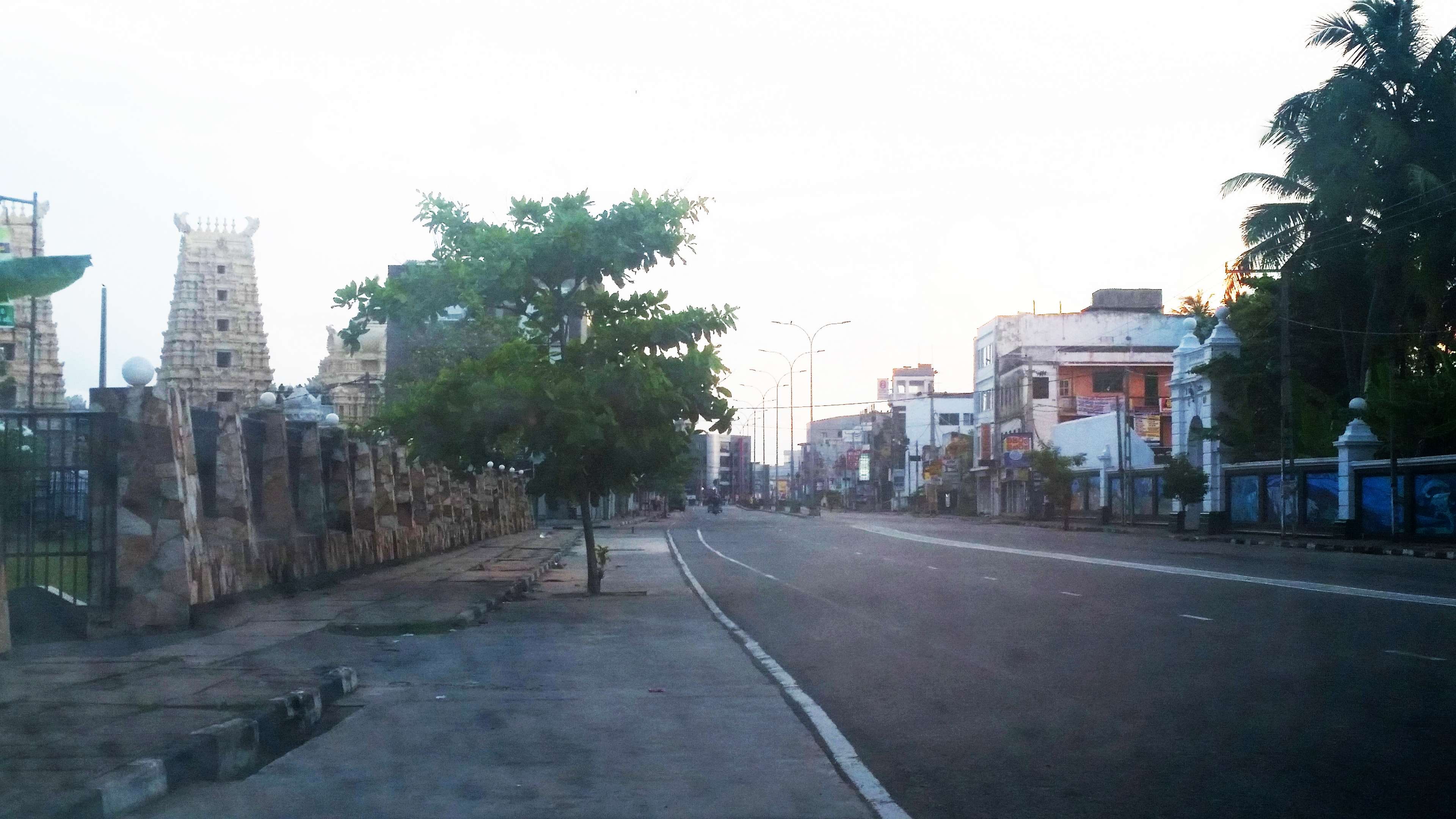 city, galle city in morning, direction, 4K, plant, nature, architecture, building exterior, road, city life, urban council galle, city street, built structure, HD Wallpaper
