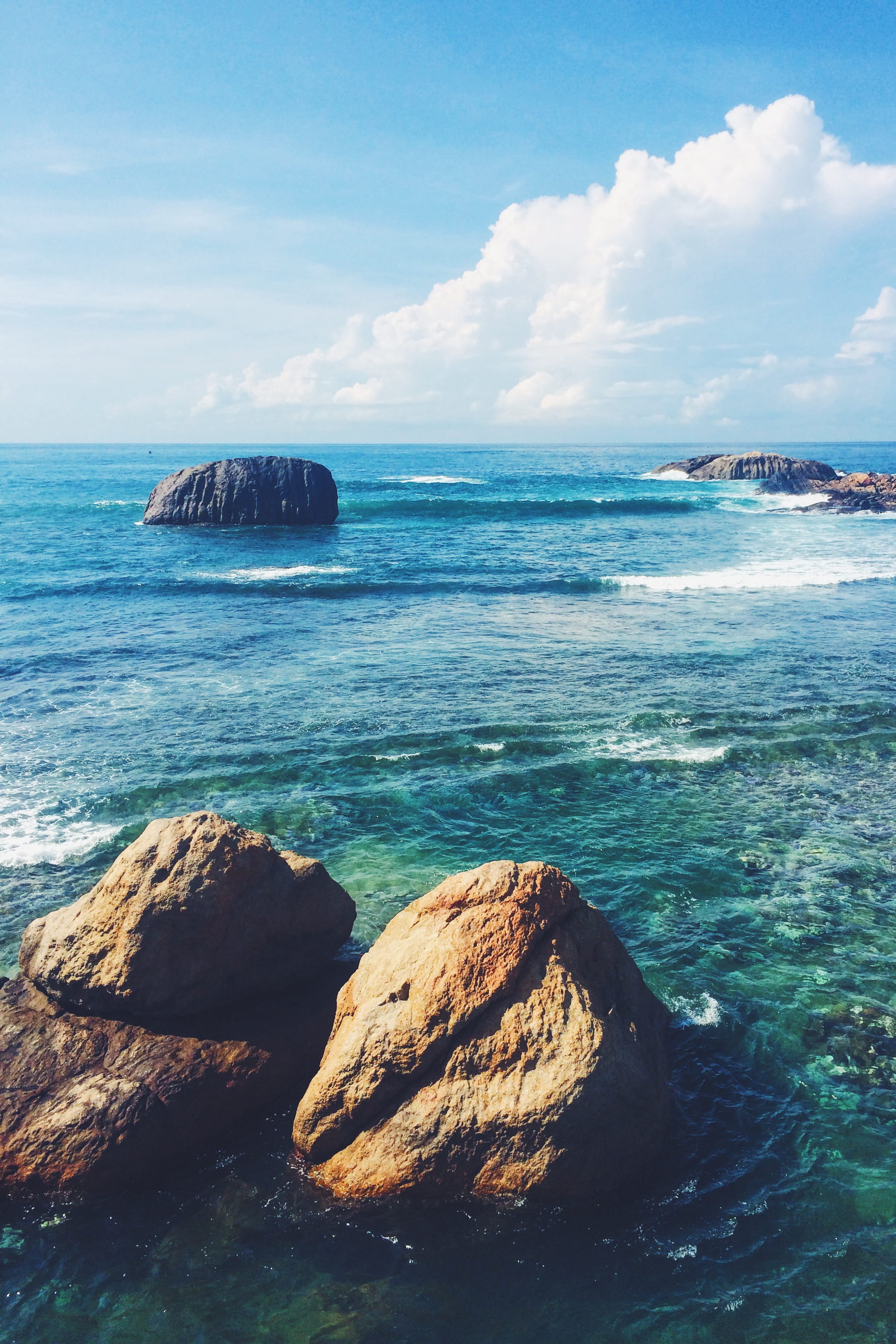 solid, galle, rock, land, horizon, cloud - sky, tranquil scene, flagrock bastion, no people, 2K, stack rock, turquoise colored, sea, outdoors, nature, Phone HD Wallpaper