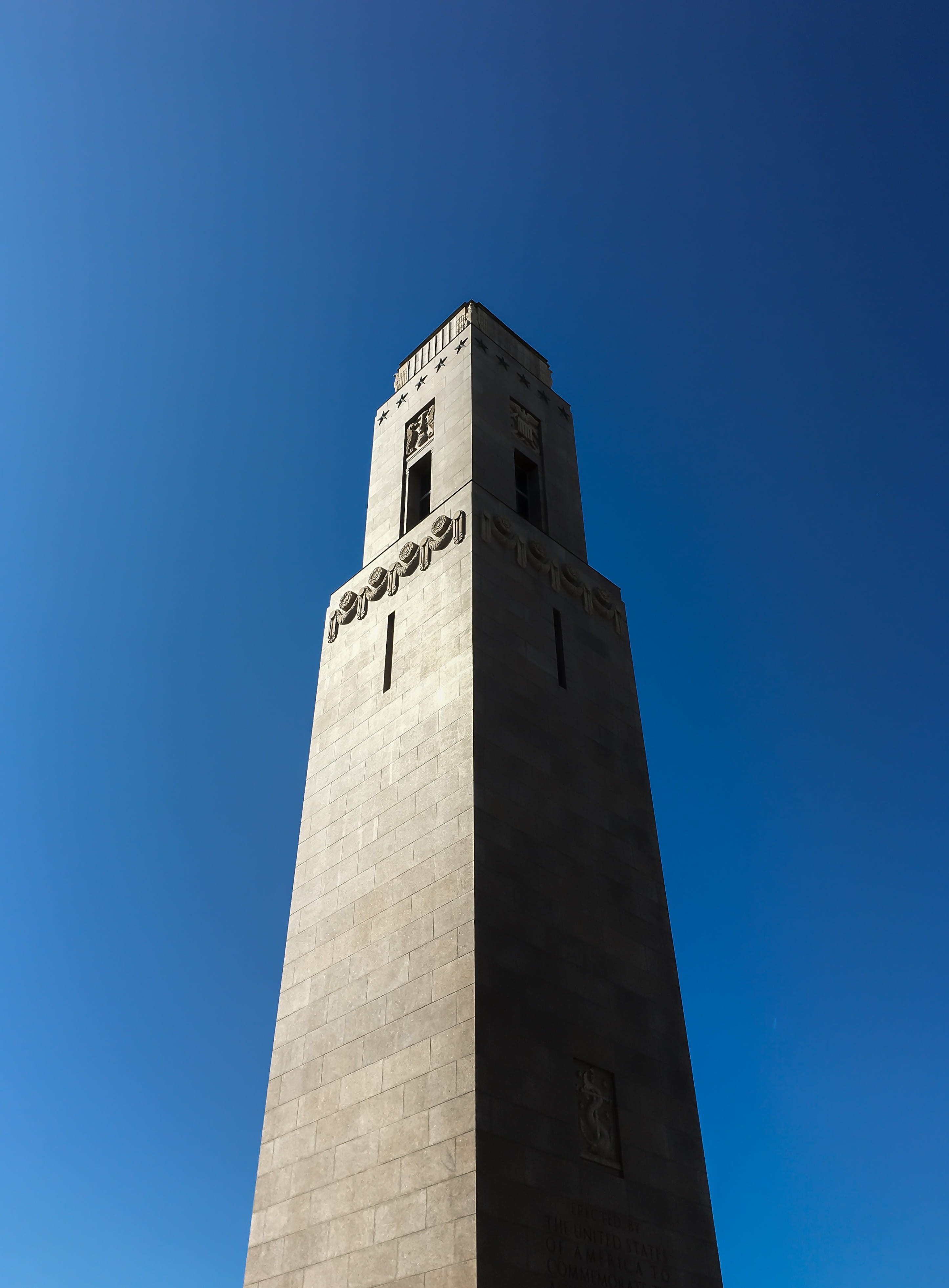 minimalist, day, low angle view, france, outdoors, clear sky, 4K, the past, tall - high, tower, sky, history, travel destinations, blue, monument, building exterior, Phone HD Wallpaper