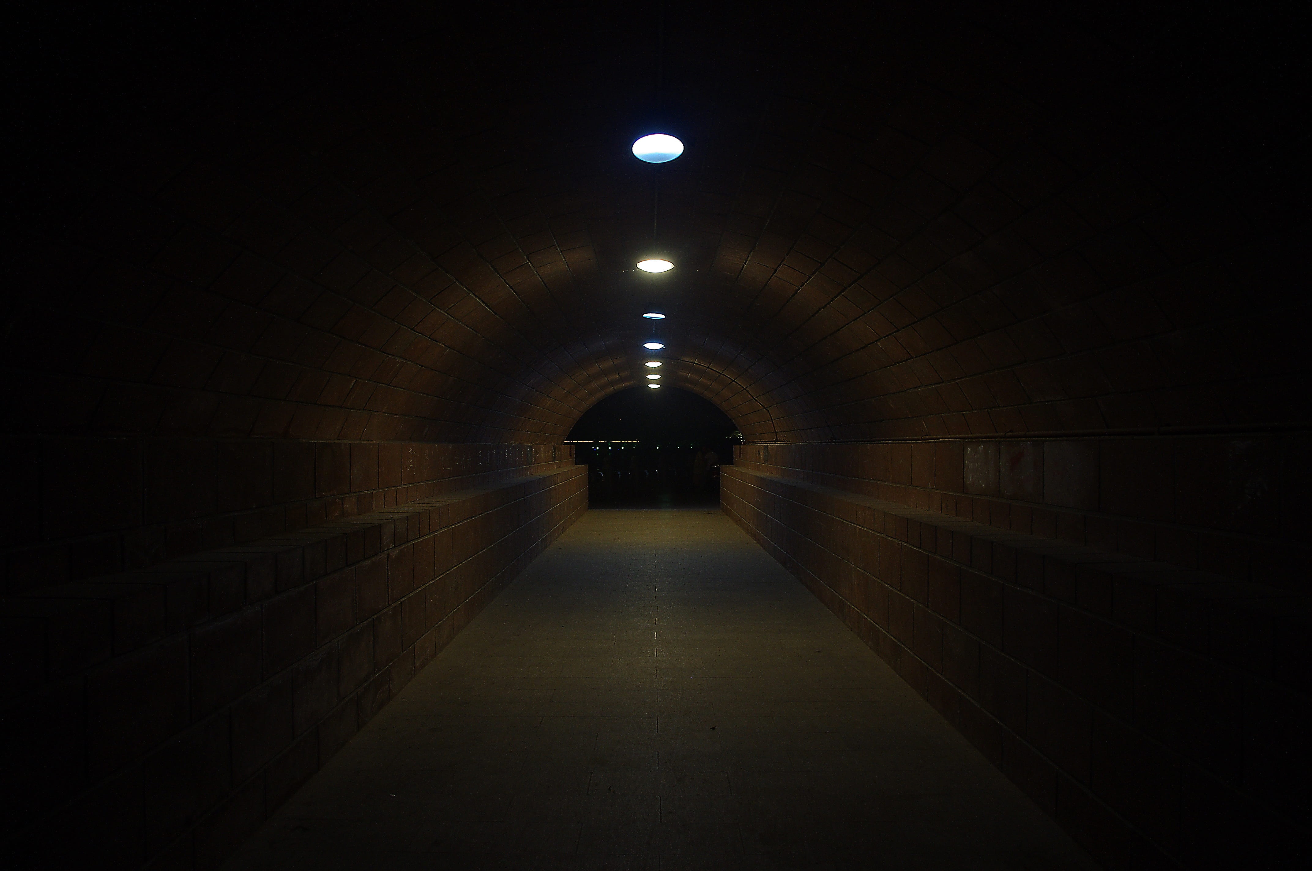 ominous, 4K, tunnel, transportation, road, artistic conception, the way forward, vanishing Point, Buddha, no people, Channel, indoors, footpath, city, HD Wallpaper
