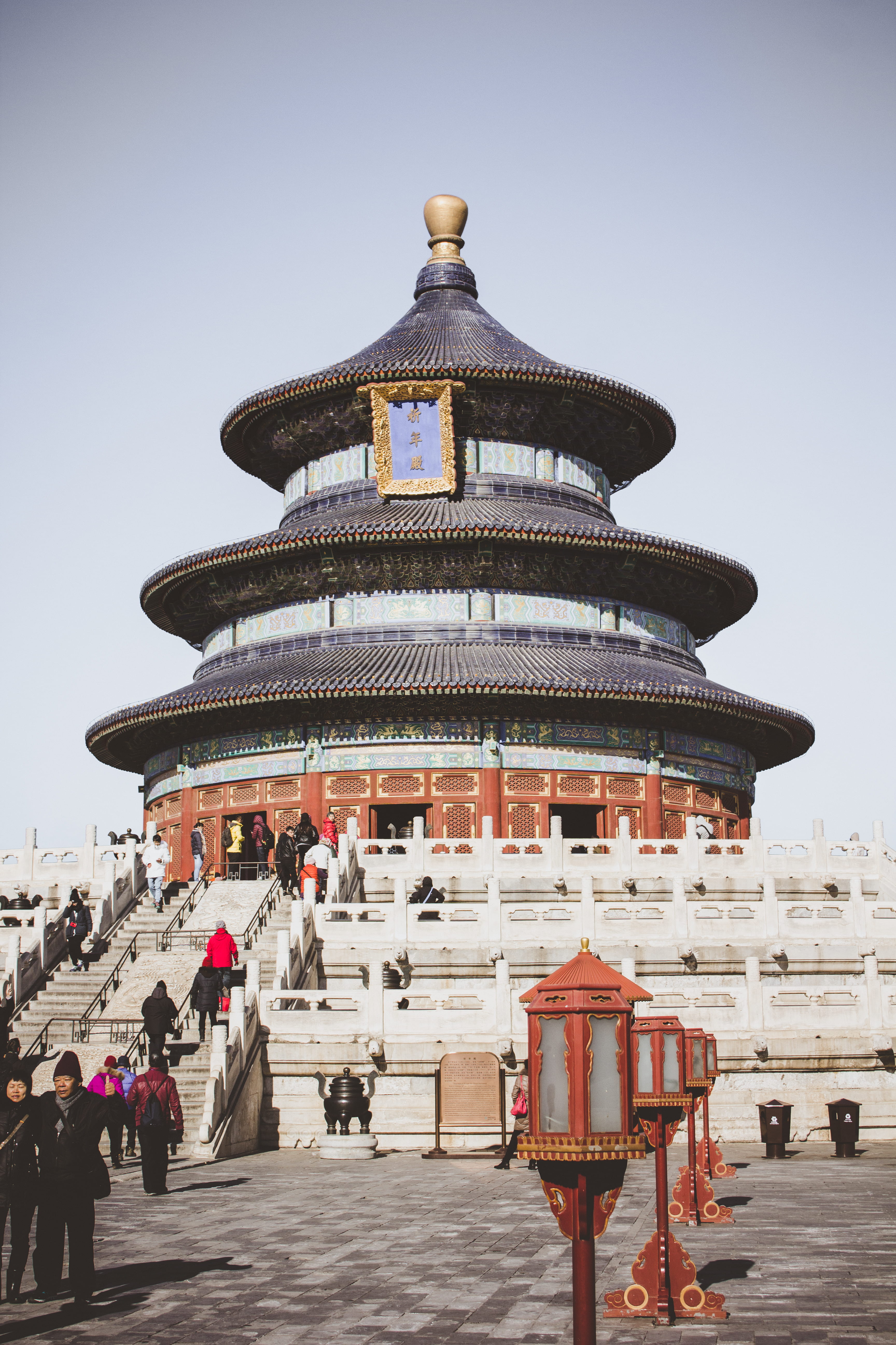 tourism, belief, clear sky, group of people, travel, walking, men, roof, spirituality, sky, visit, crowd, street, travel destinations, temple, real people, Phone HD Wallpaper