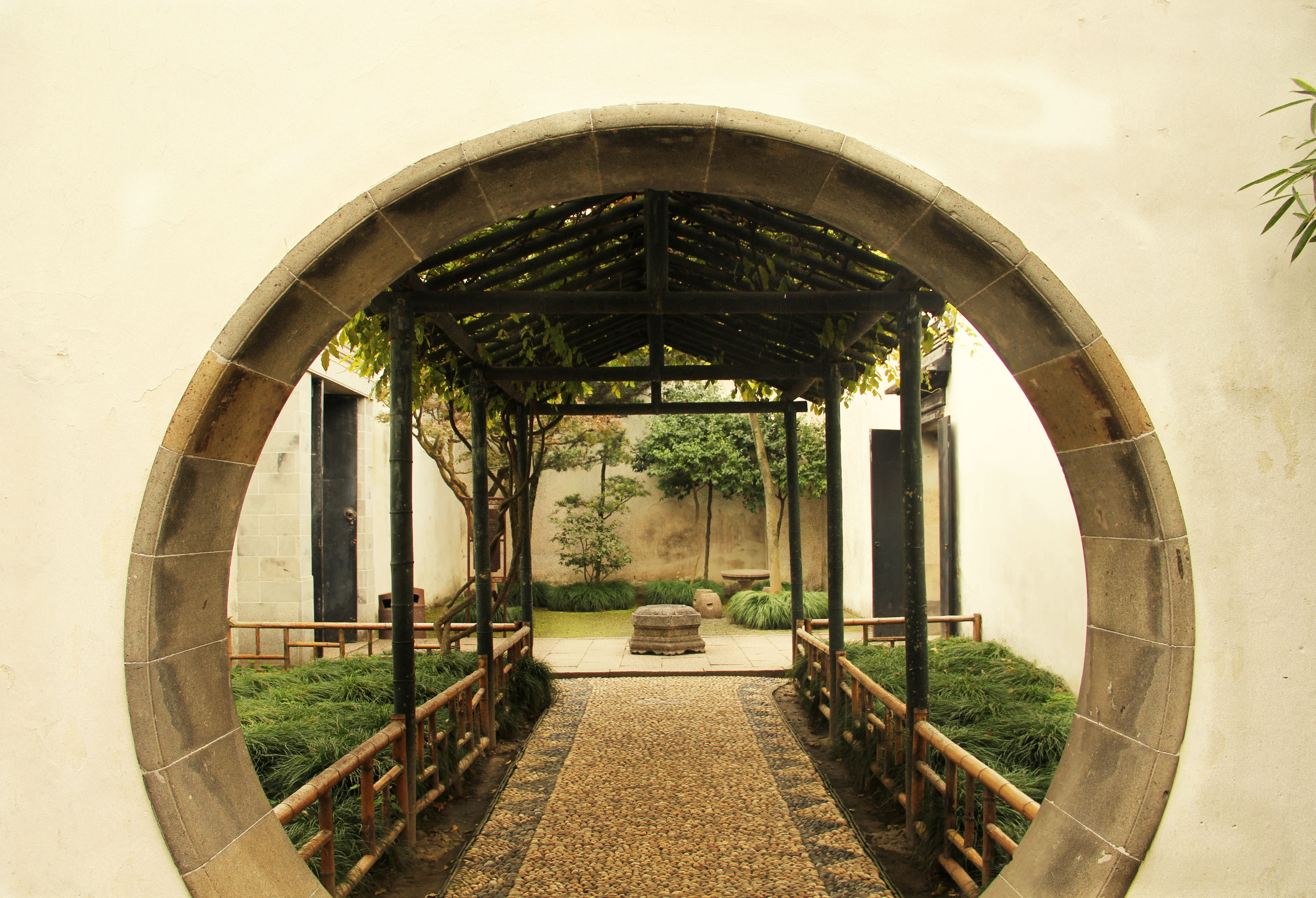 sky, window, arch, tree, outdoors, nature, building exterior, day, geometric shape, direction, suzhou, 4K, circle, the way forward, no people, pathway, HD Wallpaper