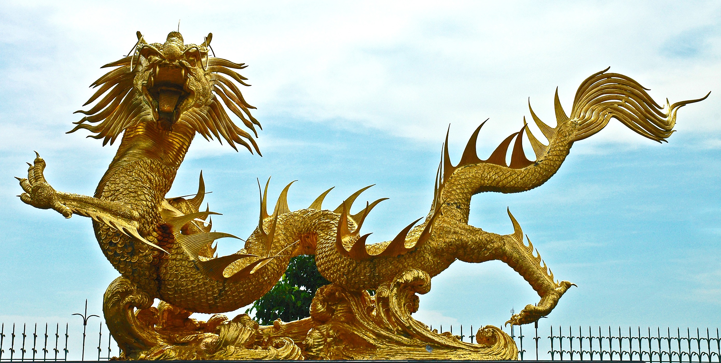 shallow, sculpture, craft, asia, nature, focus, statue, dragons, gold colored, gold, golden, low angle view, day, cloud - sky, thailand, art and craft, HD Wallpaper