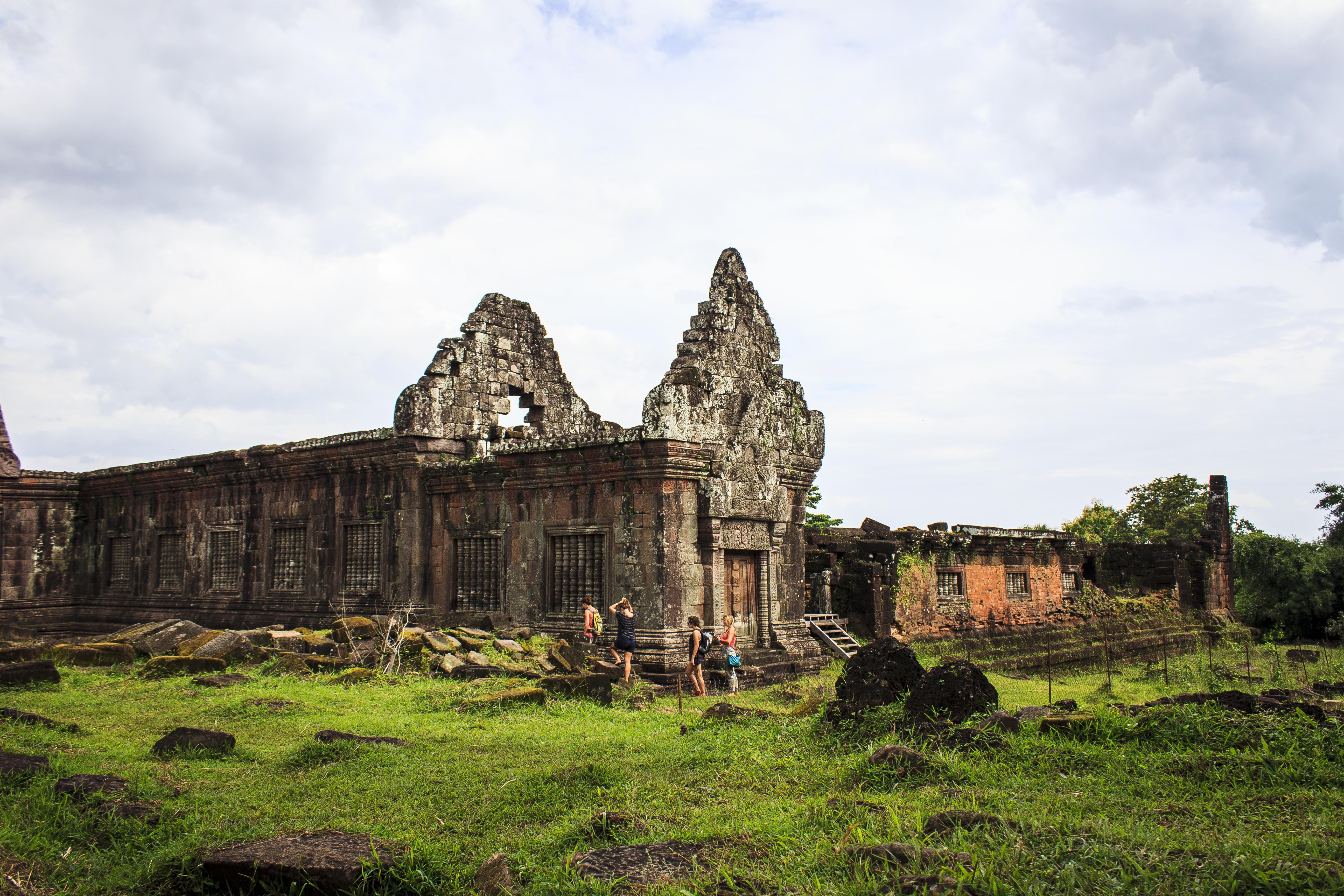 historic, ancient civilization, 5K, grass, history, people, outdoors, wall, asia, built structure, building exterior, surrounded, monument, building, plant, HD Wallpaper