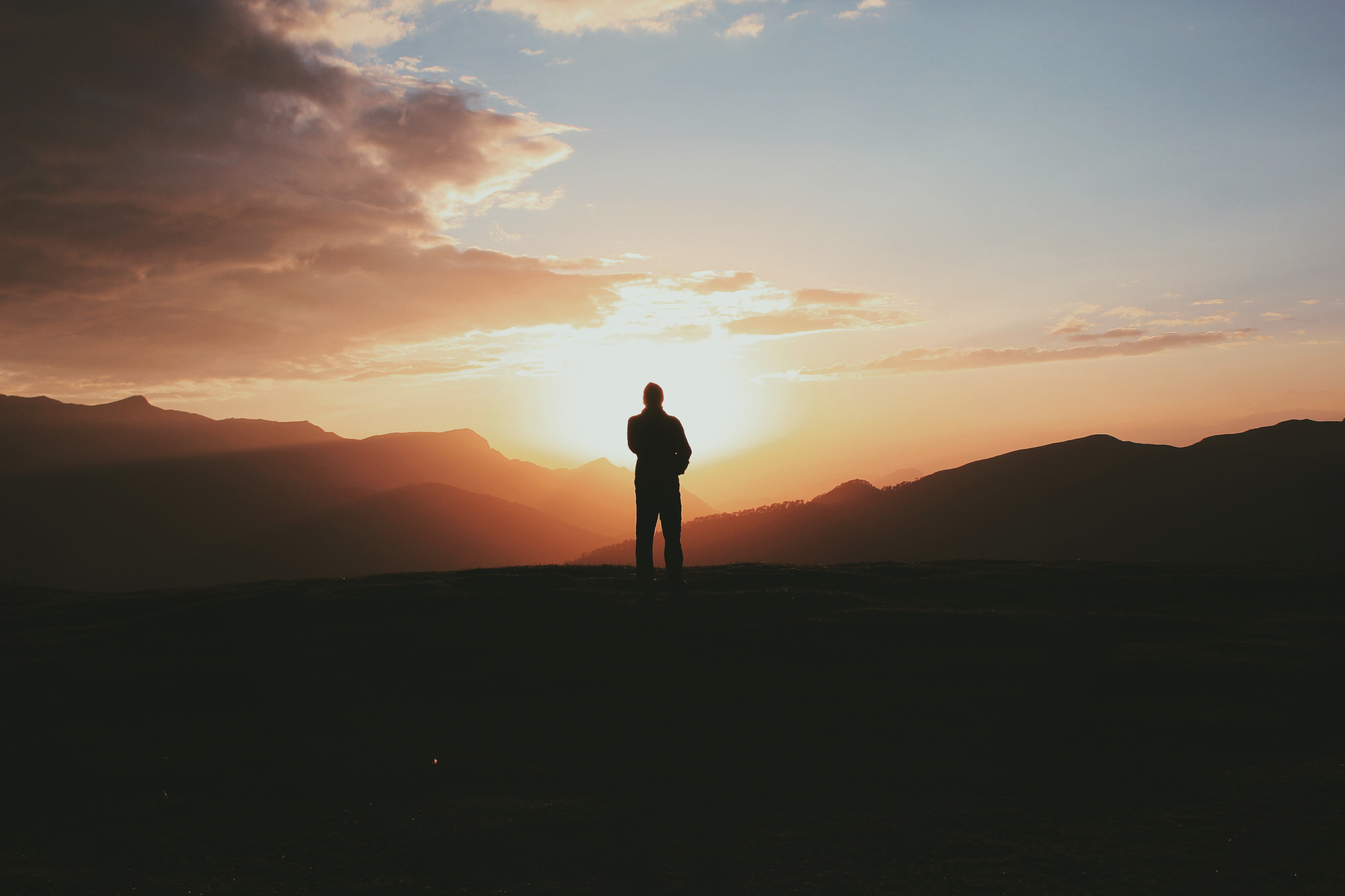 silhouette, freedom, lifestyles, 5K, sky, backpack, landscape, blue, non-urban scene, scenics, scenics - nature, sport, sunlight, success, tranquility, HD Wallpaper