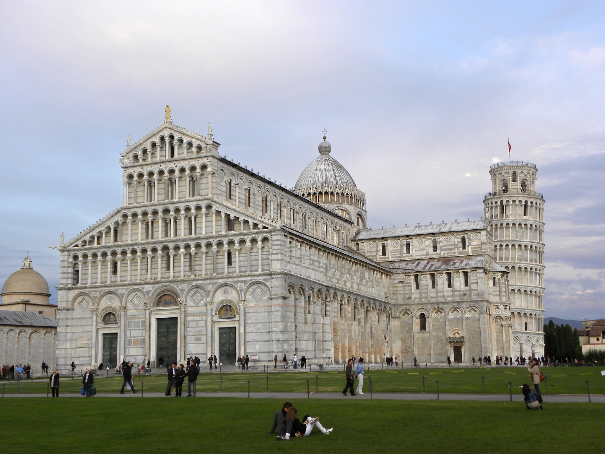 Tower, group of people, architecture, dome, sky, crowd, the past, pisa, government, nature, built structure, day, city, Pisa, outdoors, grass, square of miracles, HD Wallpaper