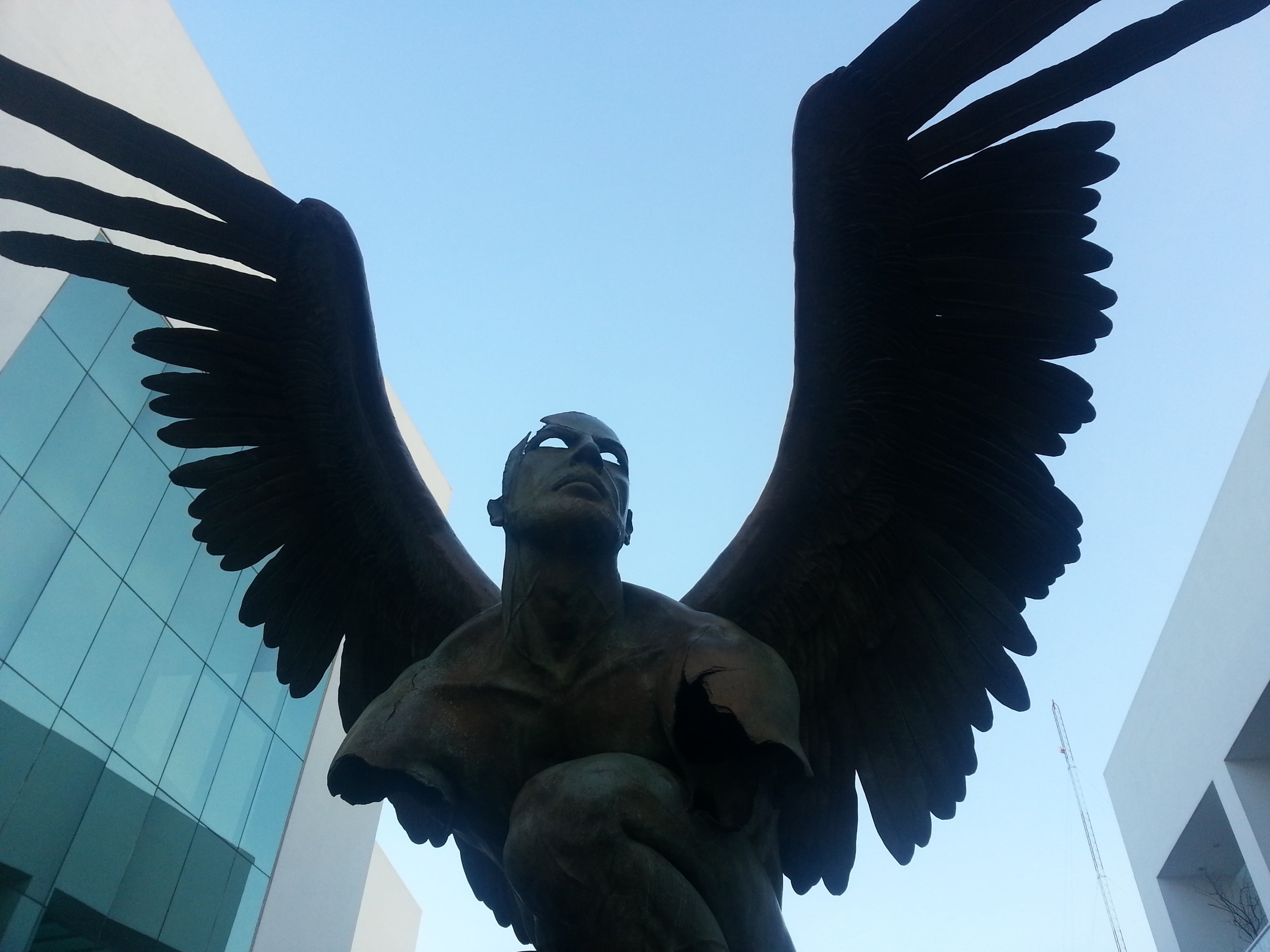 sculpture, 2K, sky, day, building exterior, clear sky, human representation, male likeness, creativity, no people, representation, buap, puebla, built structure, HD Wallpaper