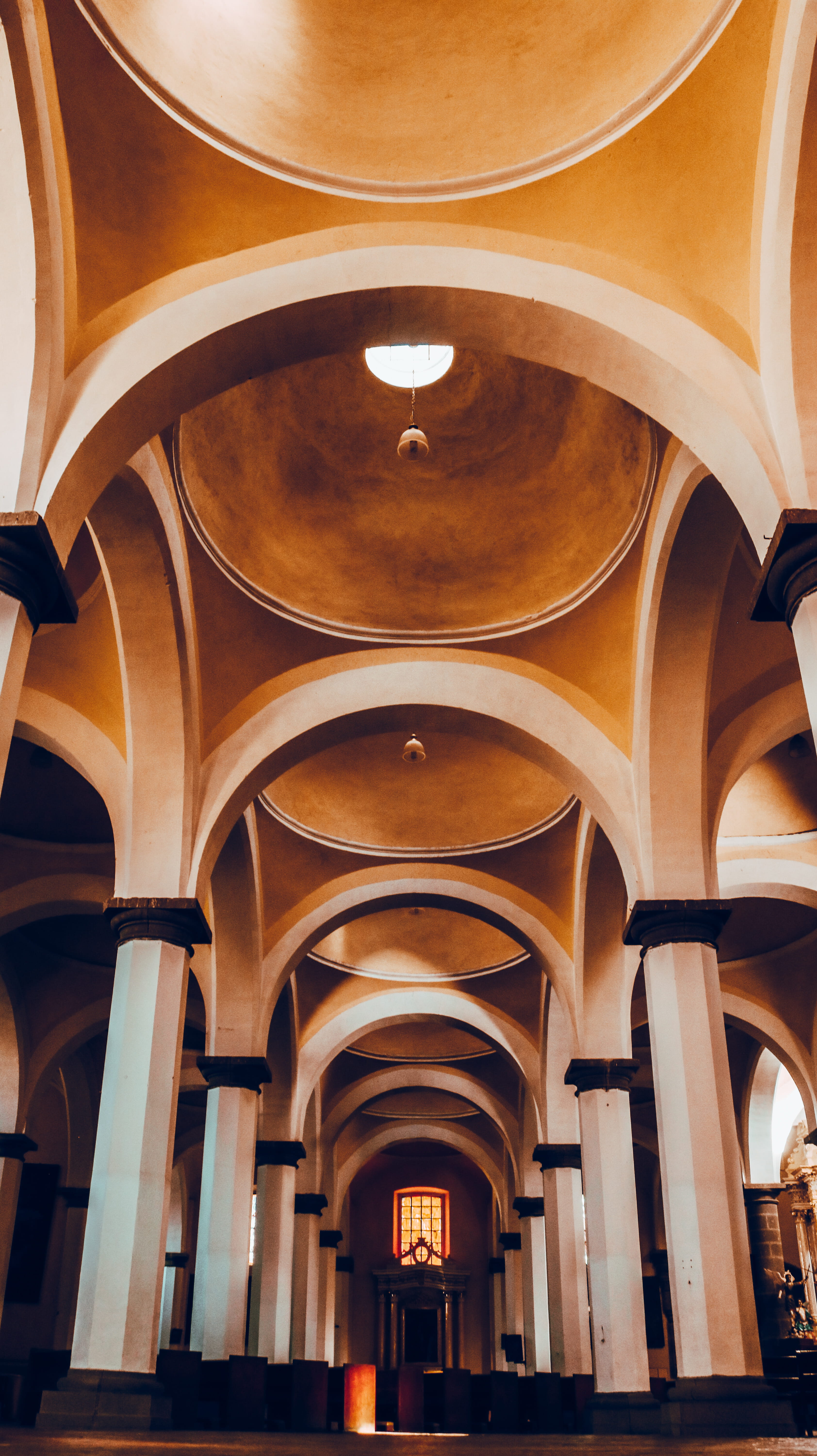 architectural feature, dome, crypt, indoors, 5K, arch, flooring, history, no people, church, urban, architectural column, direction, puebla, chapel, place of worship, Phone HD Wallpaper
