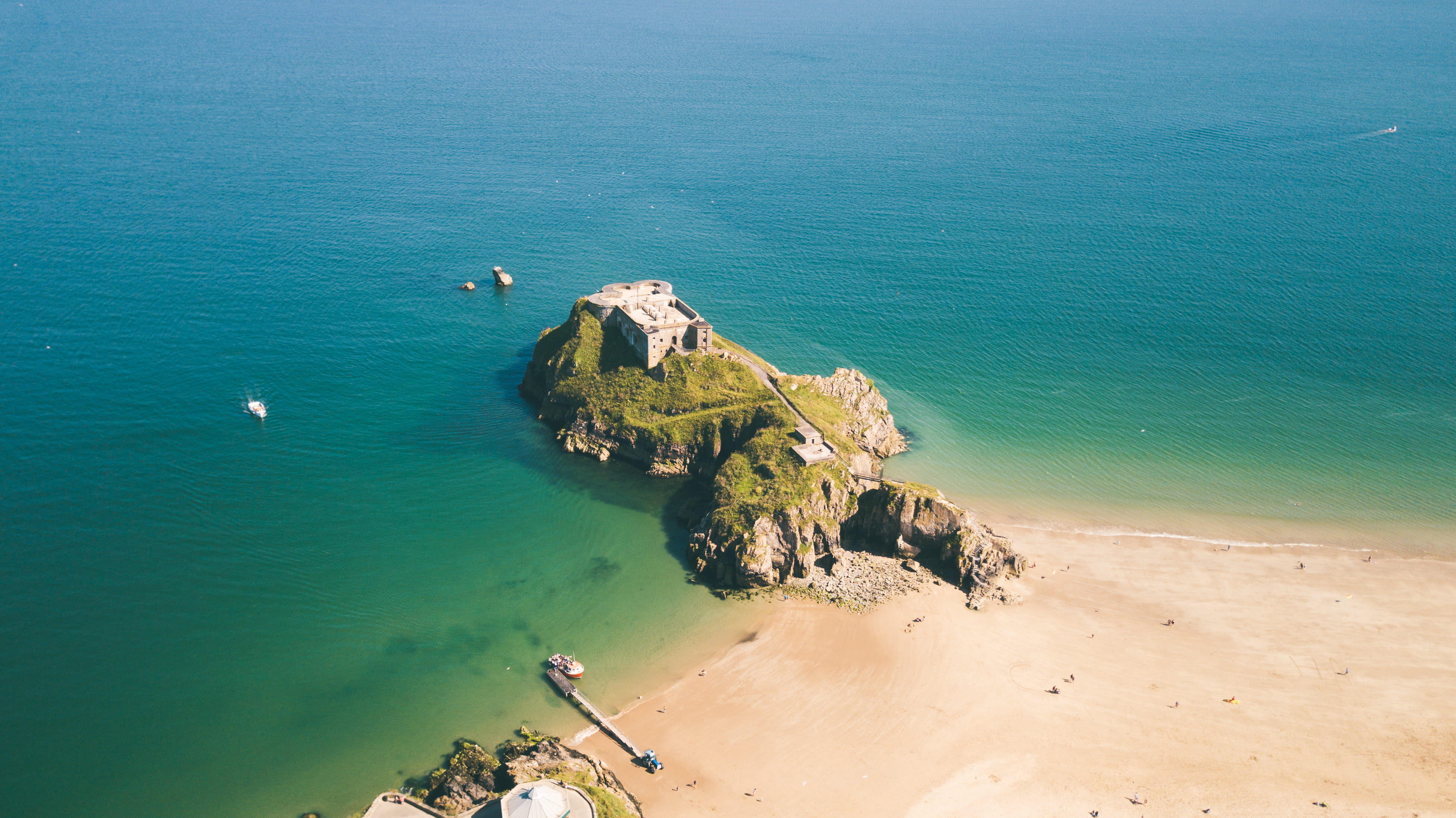 aerial view, beach, coastline, beauty in nature, UK, day, tranquil scene, tourism, vacations, rock - Object, scenics, shore, travel, 4K, bird, non-urban scene, HD Wallpaper