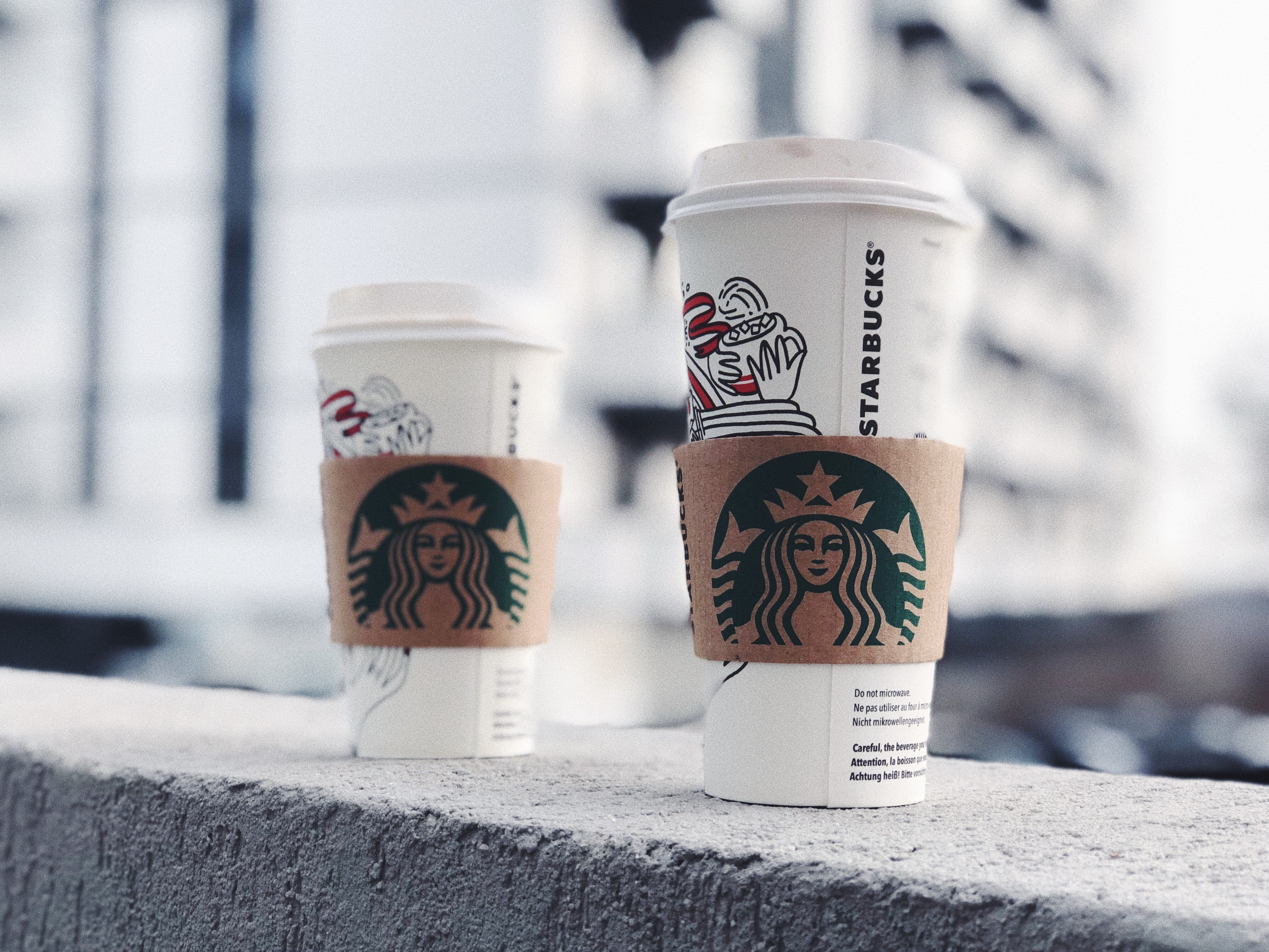 container, coffee cup, handrail, coffee show, selective focus, focus on foreground, day, creativity, architecture, coffee, design, text, latte, triangle, HD Wallpaper