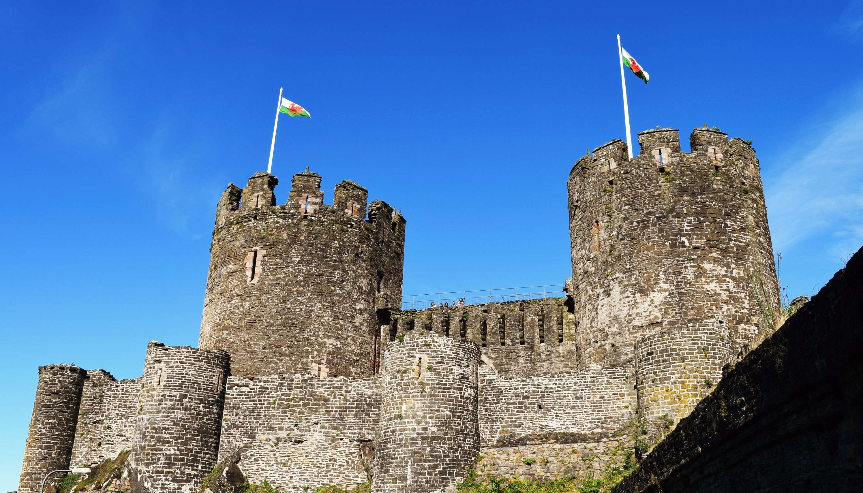 stone, medieval, building, outdoors, wales, built structure, ruined, touristic, ancient, no people, uk, old, welsh, patriotism, travel, the past, nature, HD Wallpaper