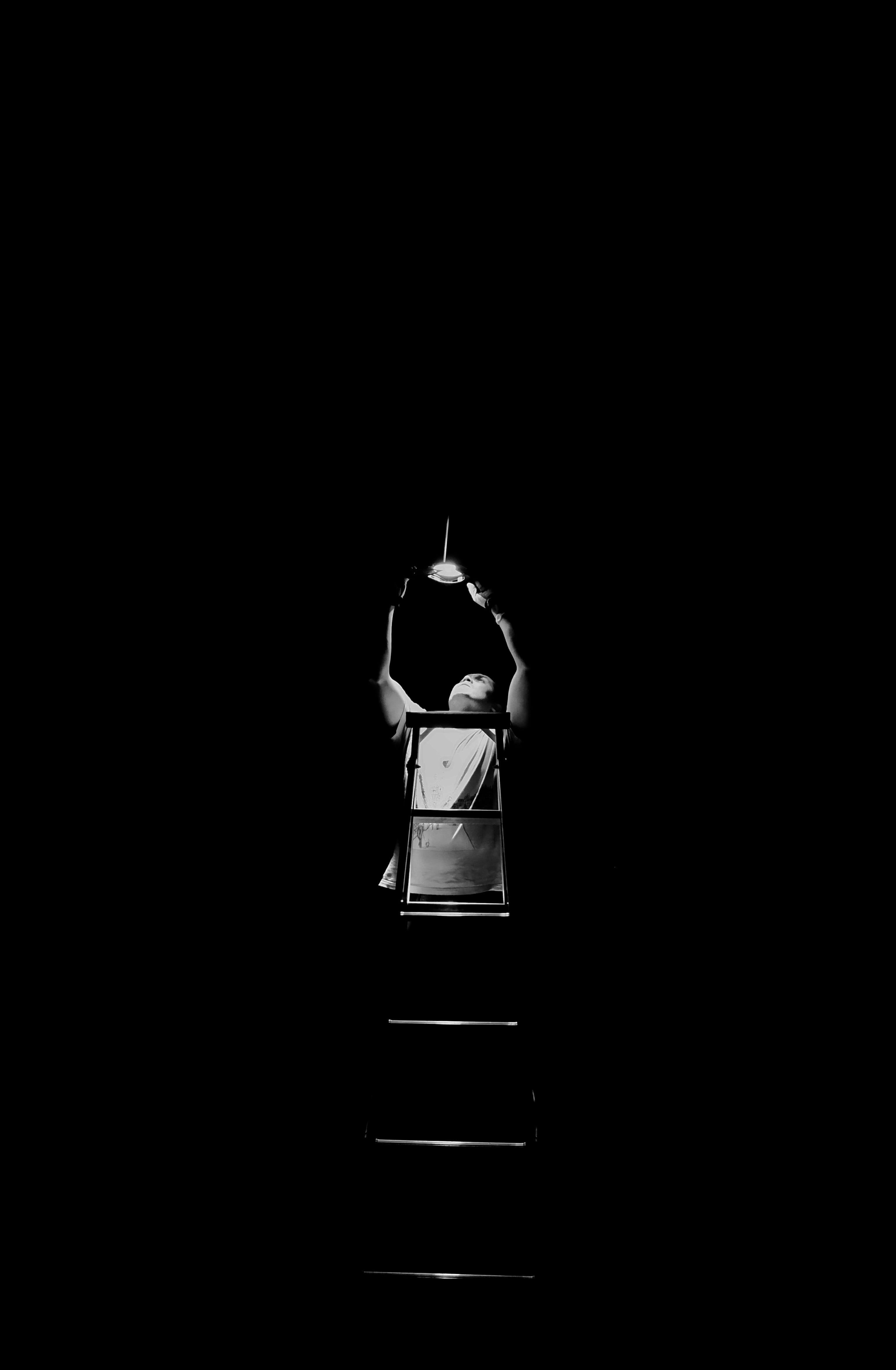 dark, full length, ladder, copy space, night, steps, photo, black background, climbing, built structure, staircase, grayscale, architecture, black Color, Phone HD Wallpaper