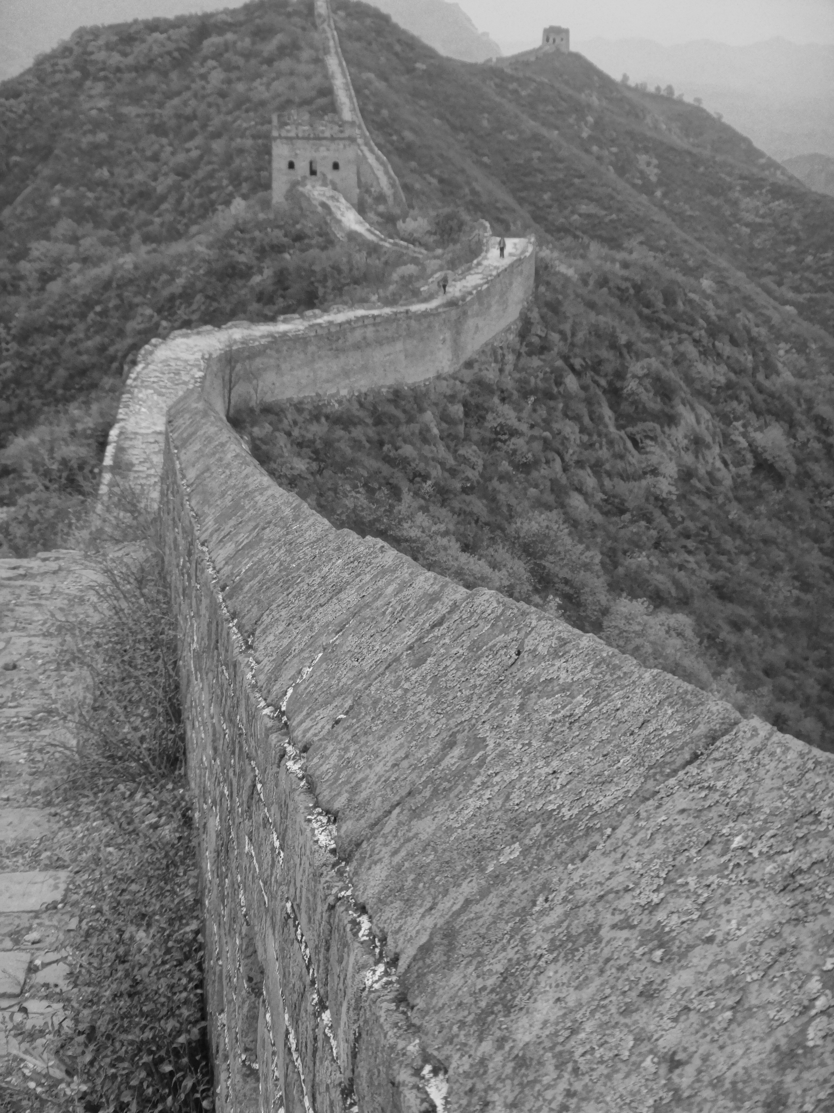 wall, high angle view, black and white, travel, transportation, land, china, defensive walls, cloudiness, built structure, great Wall Of China, 2K, mountain, Phone HD Wallpaper