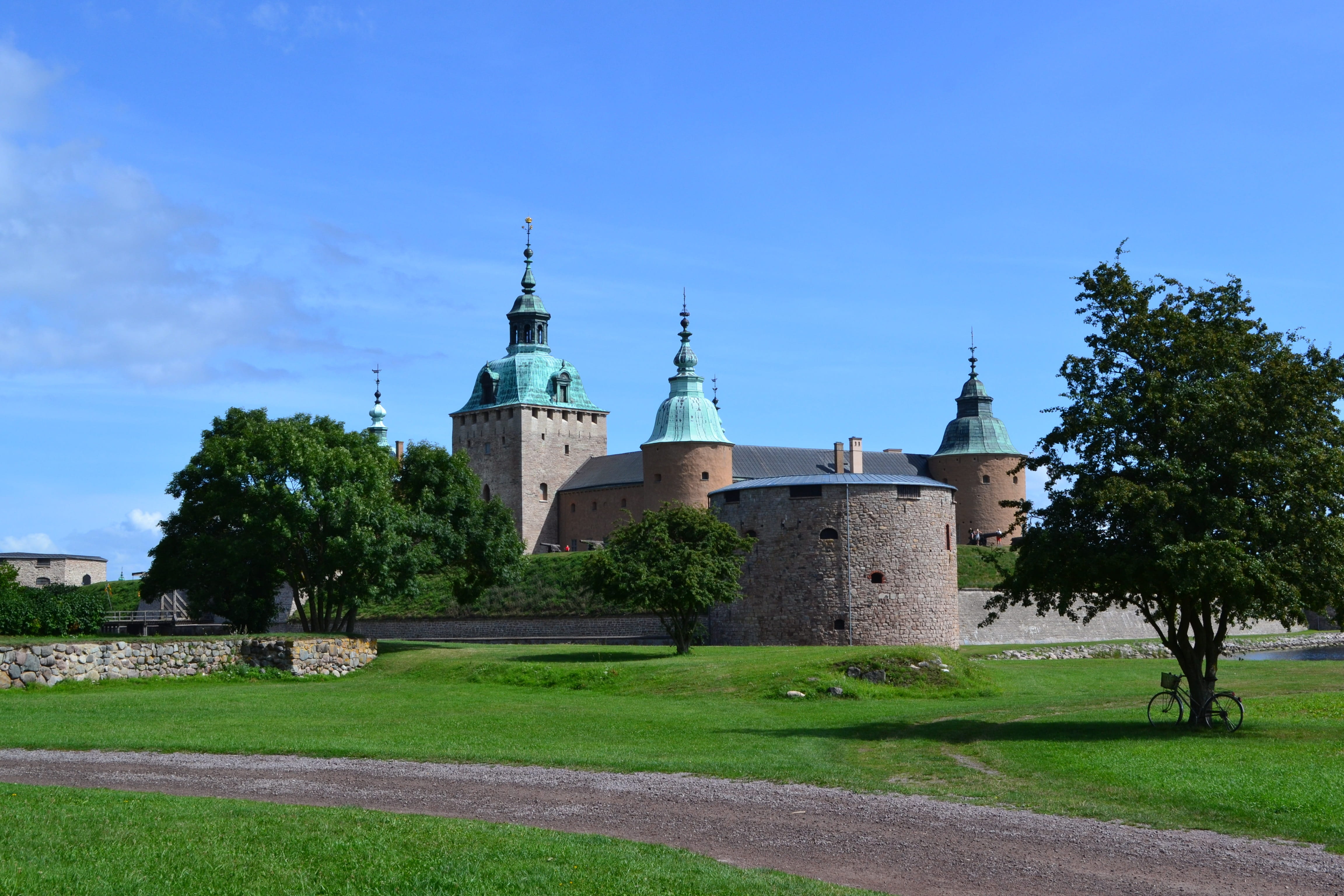Sweden, famous, blue, outdoors, Historic, day, sky, spirituality, religion, place of worship, no people, heritage, architecture, medieval, history, tree, HD Wallpaper
