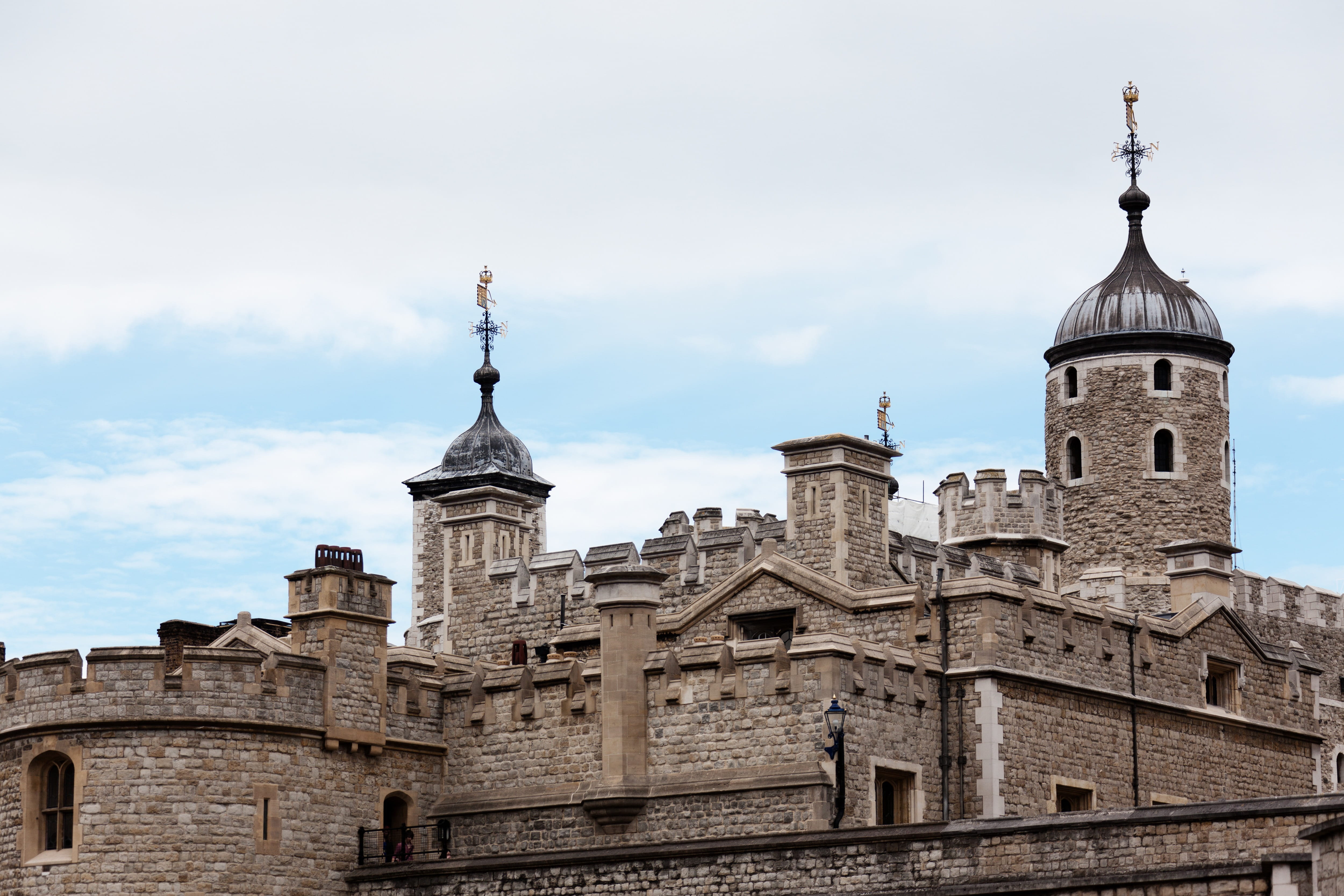 religion, beige, england, travel destinations, english, the past, london, 4K, city, low angle view, church, architecture, sky, famous Place, tower, old, HD Wallpaper