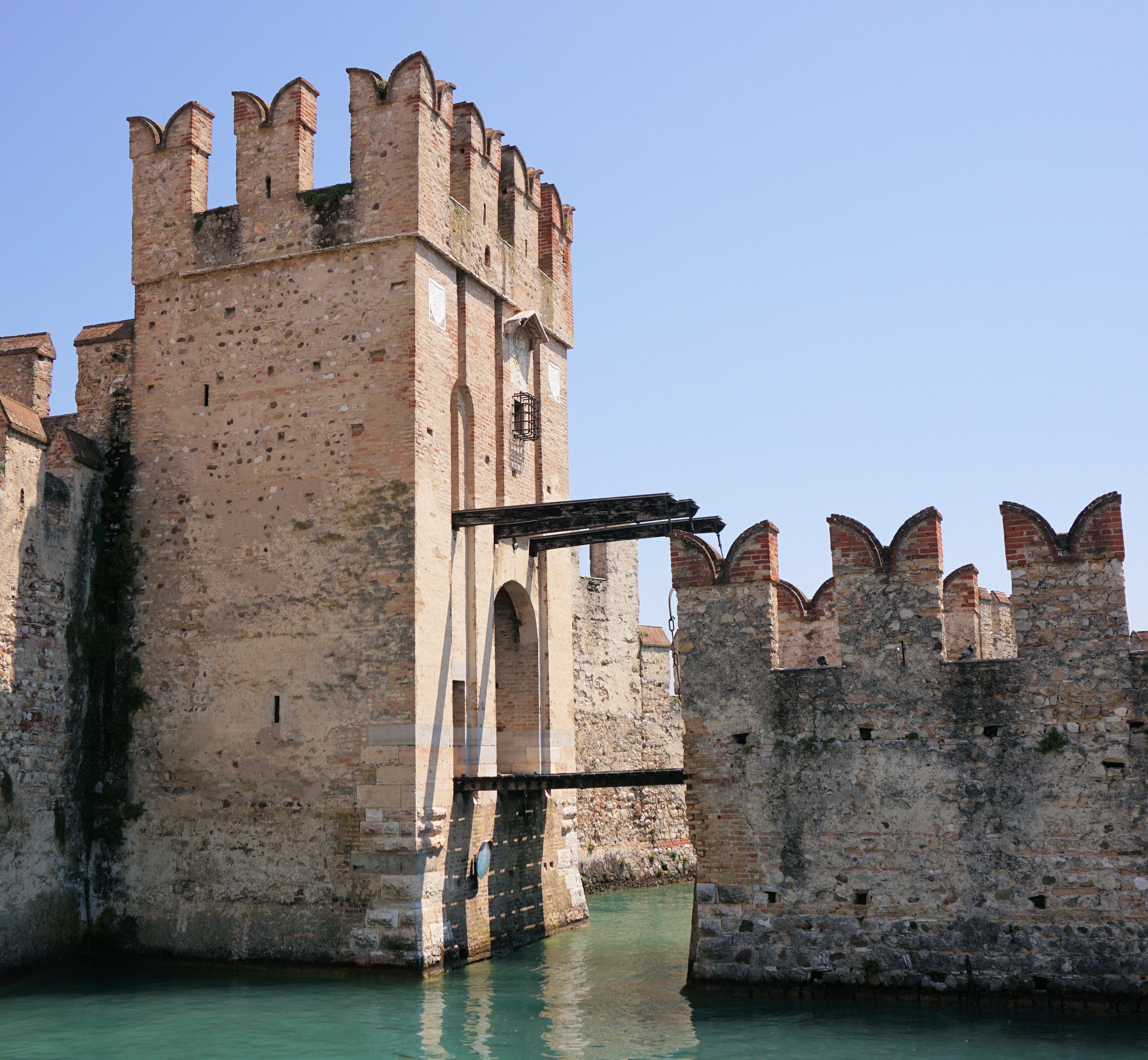 day, fortress, concrete, places of interest, garda, ancient, nature, travel, knights castle, old, travel destinations, 4K, architecture, outdoors, built structure, HD Wallpaper