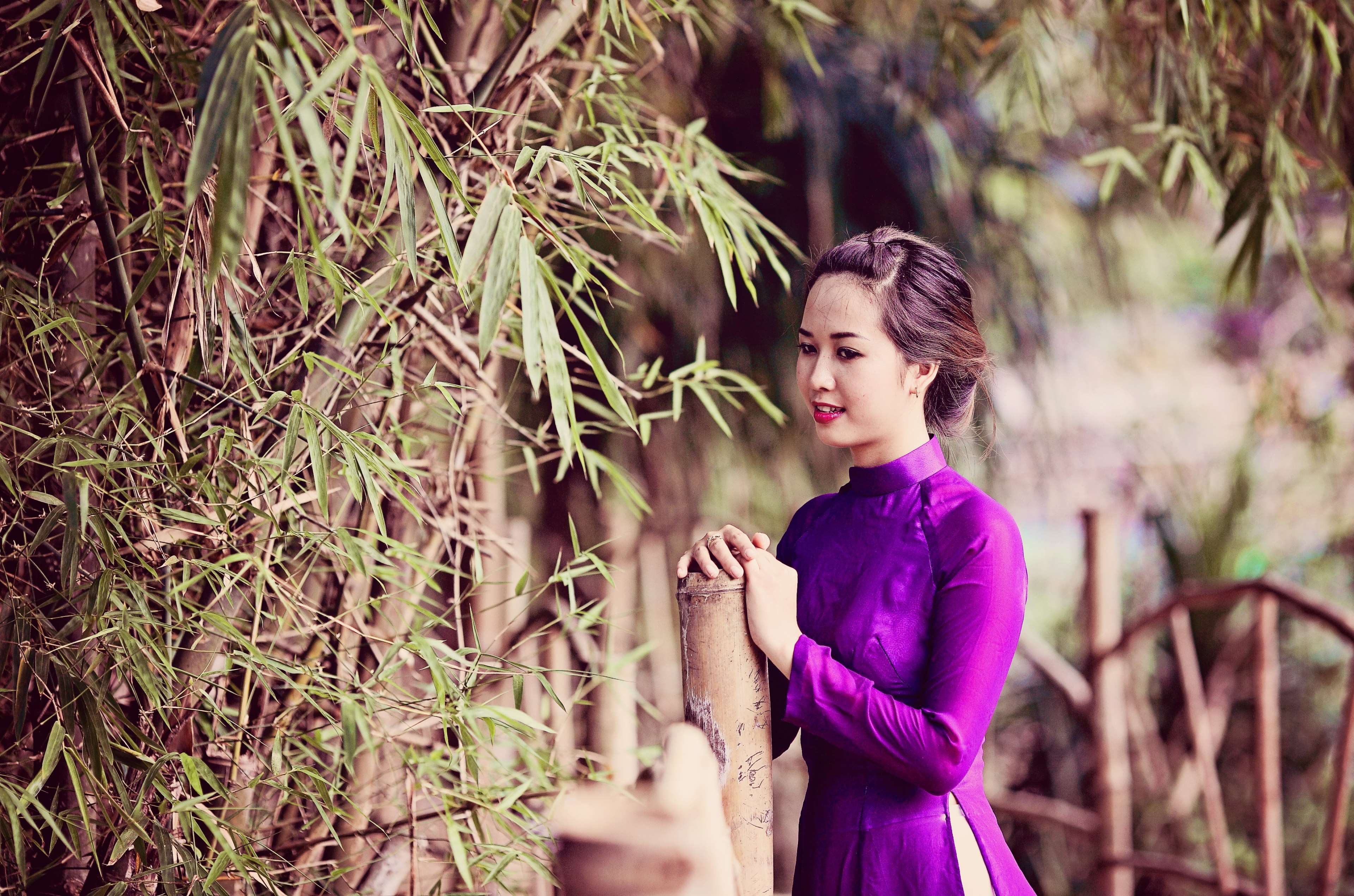 ancient, outdoors, face, pretty, park, tree, hair, land, focus on foreground, nature, traditional, three quarter length, female, girls, girl, 4K, lifestyle, HD Wallpaper