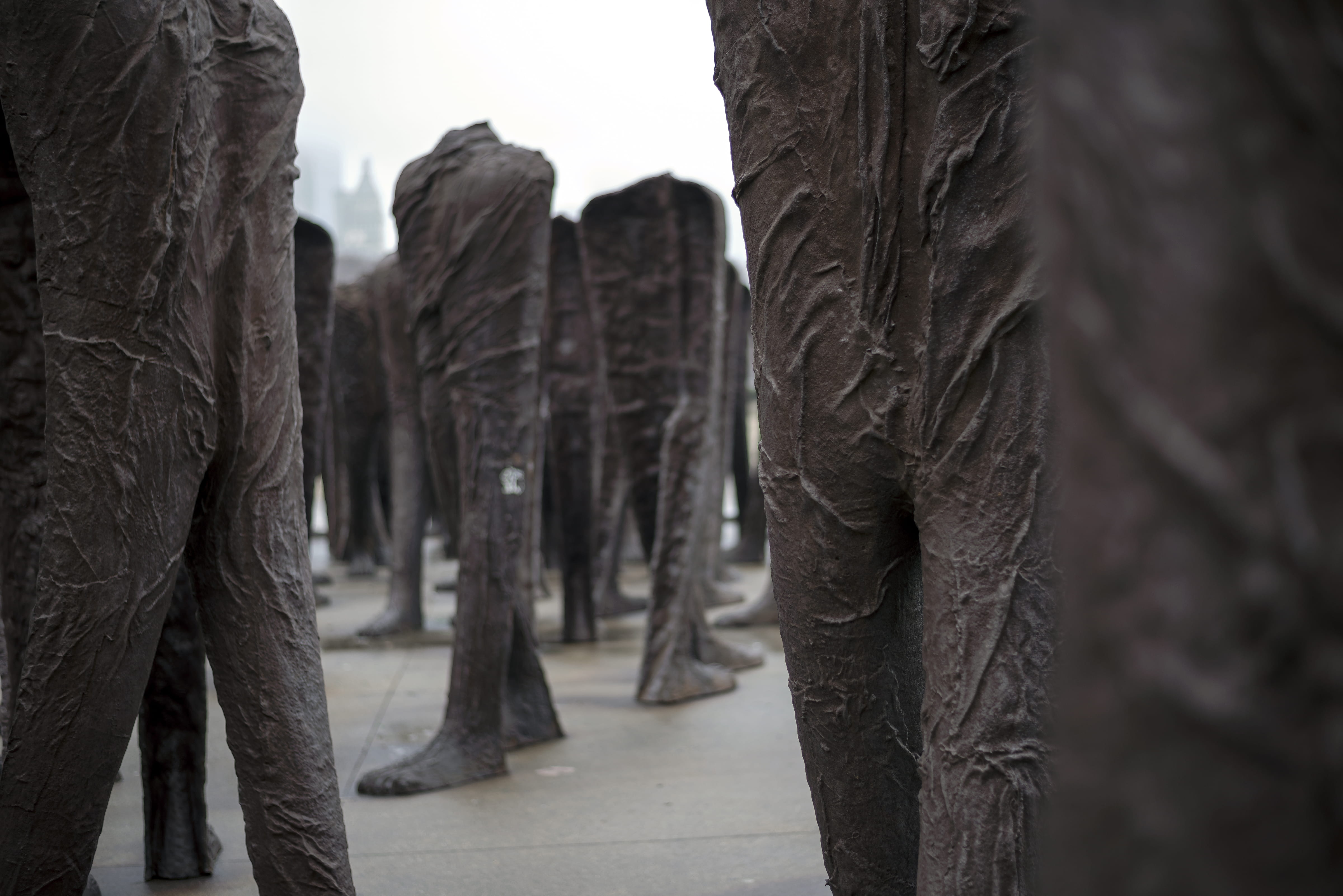 land, united states, black color, sculpture, focus on foreground, grand park, tree trunk, abakanowicz chicago, wood - material, tranquility, tree, agora, HD Wallpaper