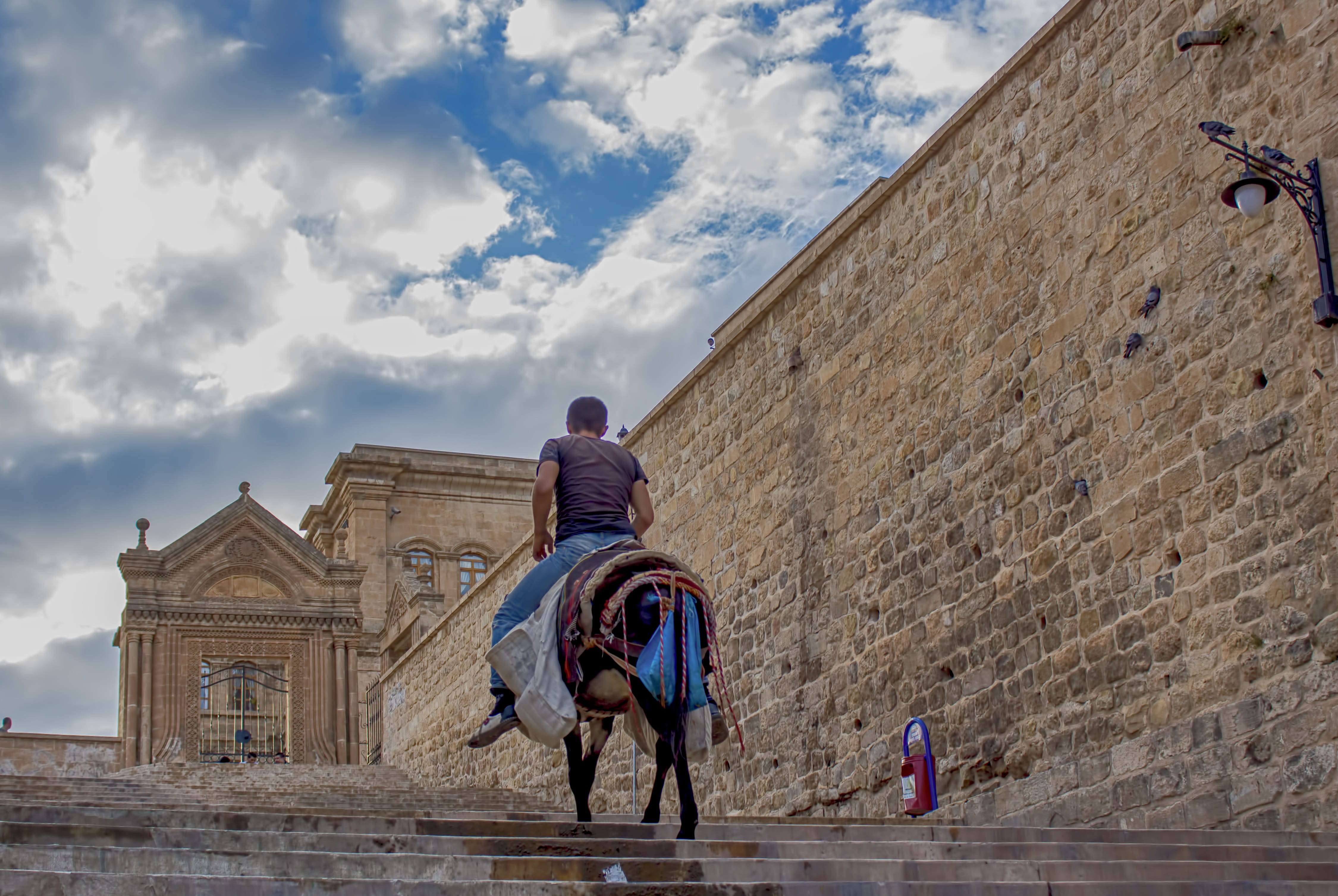 low angle view, civilization, asia, lifestyles, nature, 4K, building exterior, two people, outdoors, culture, clouds, rear view, day, people, full length, HD Wallpaper