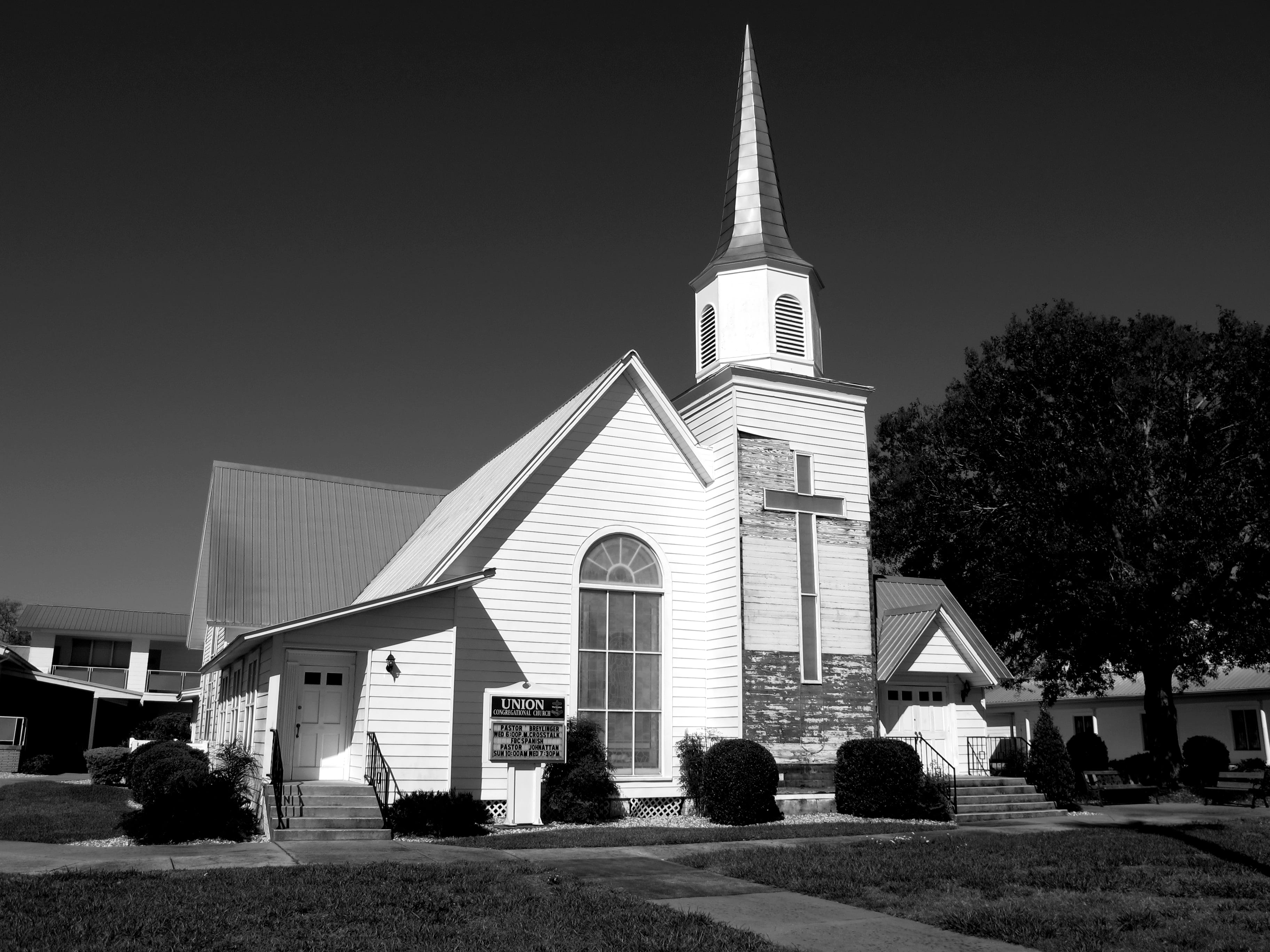 no people, spire, office building exterior, steeple, building, building exterior, parish, human, avon park, cathedral, person, union congregational church, HD Wallpaper