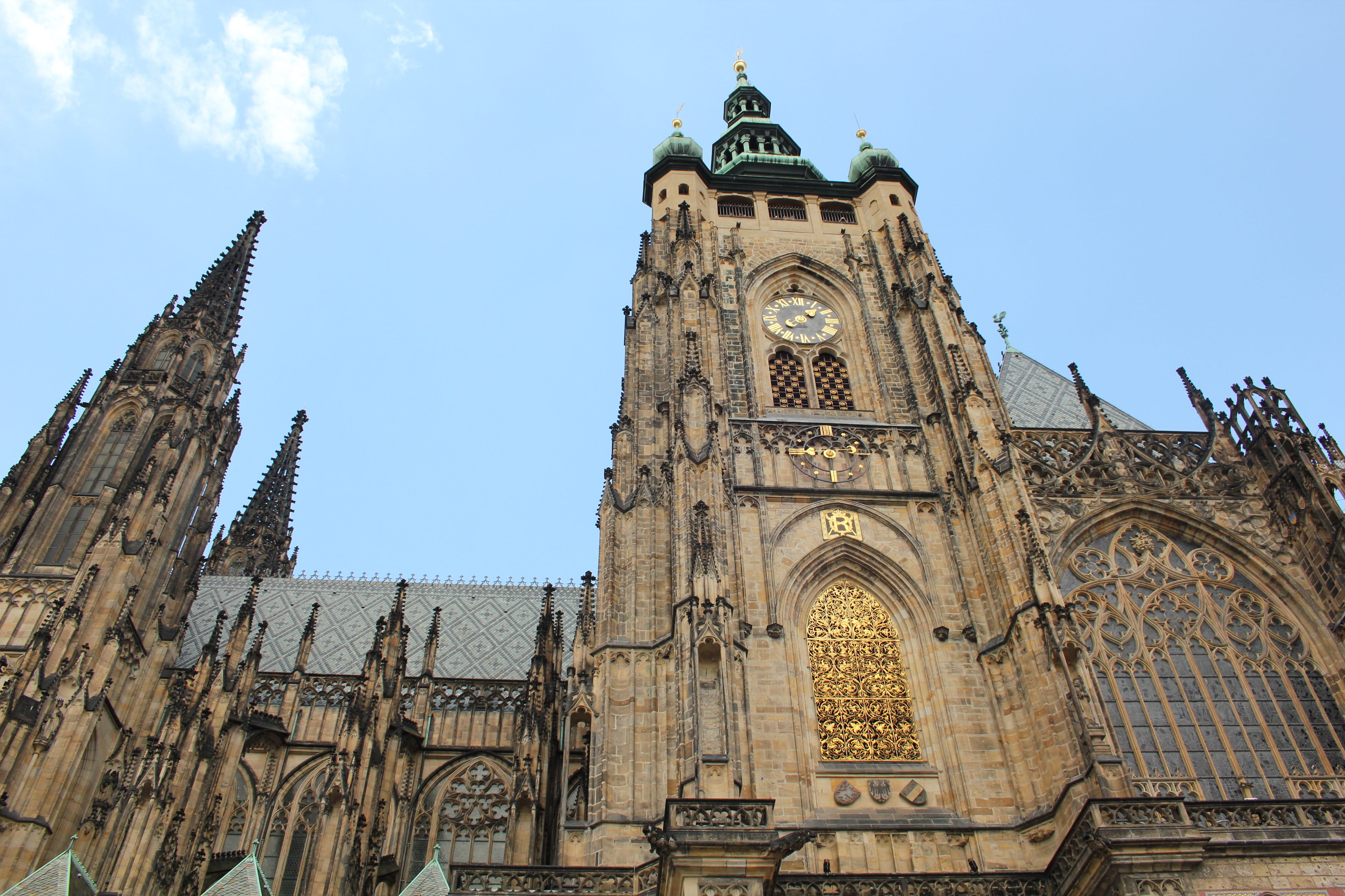 chez republic, prague, 5K, Cathedral, sightseeing, outdoors, travel destinations, the past, spirituality, Chez, old, building Exterior, spire, clock, cityscape, HD Wallpaper