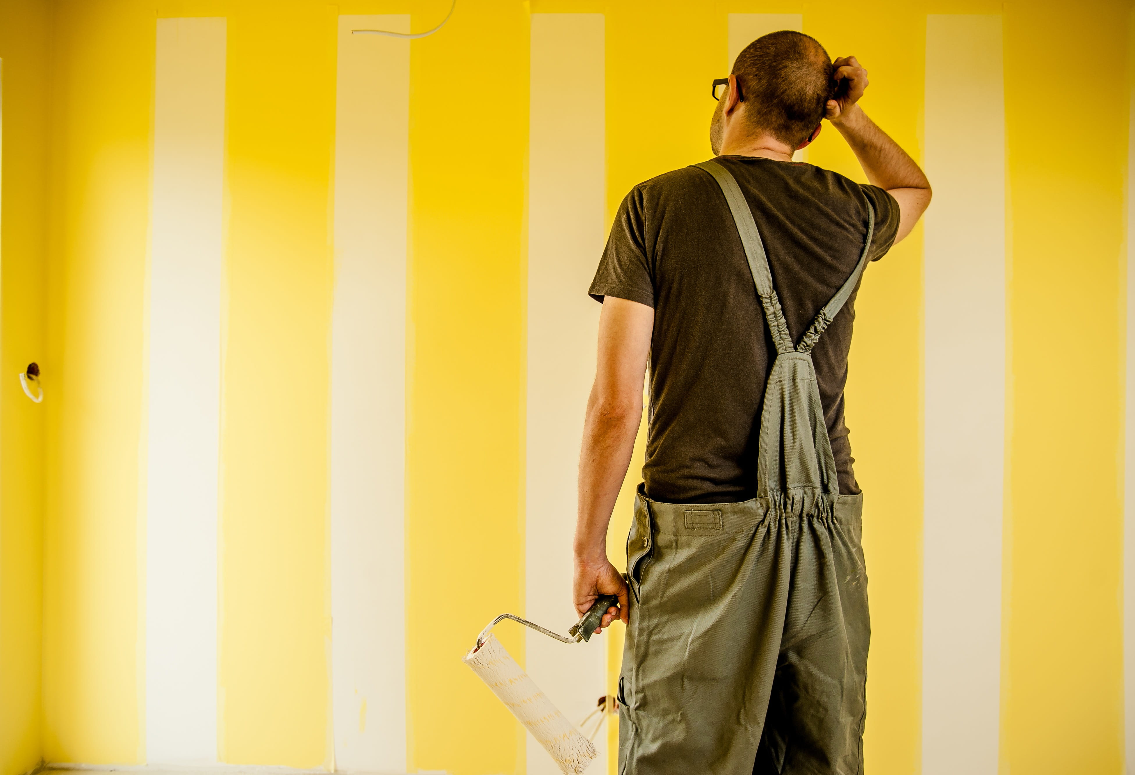young adult, yellow, mechanics, 4K, man, rear view, wearing, brush, holding, worker, people, the production of, business, builder, painter, brown hair, HD Wallpaper