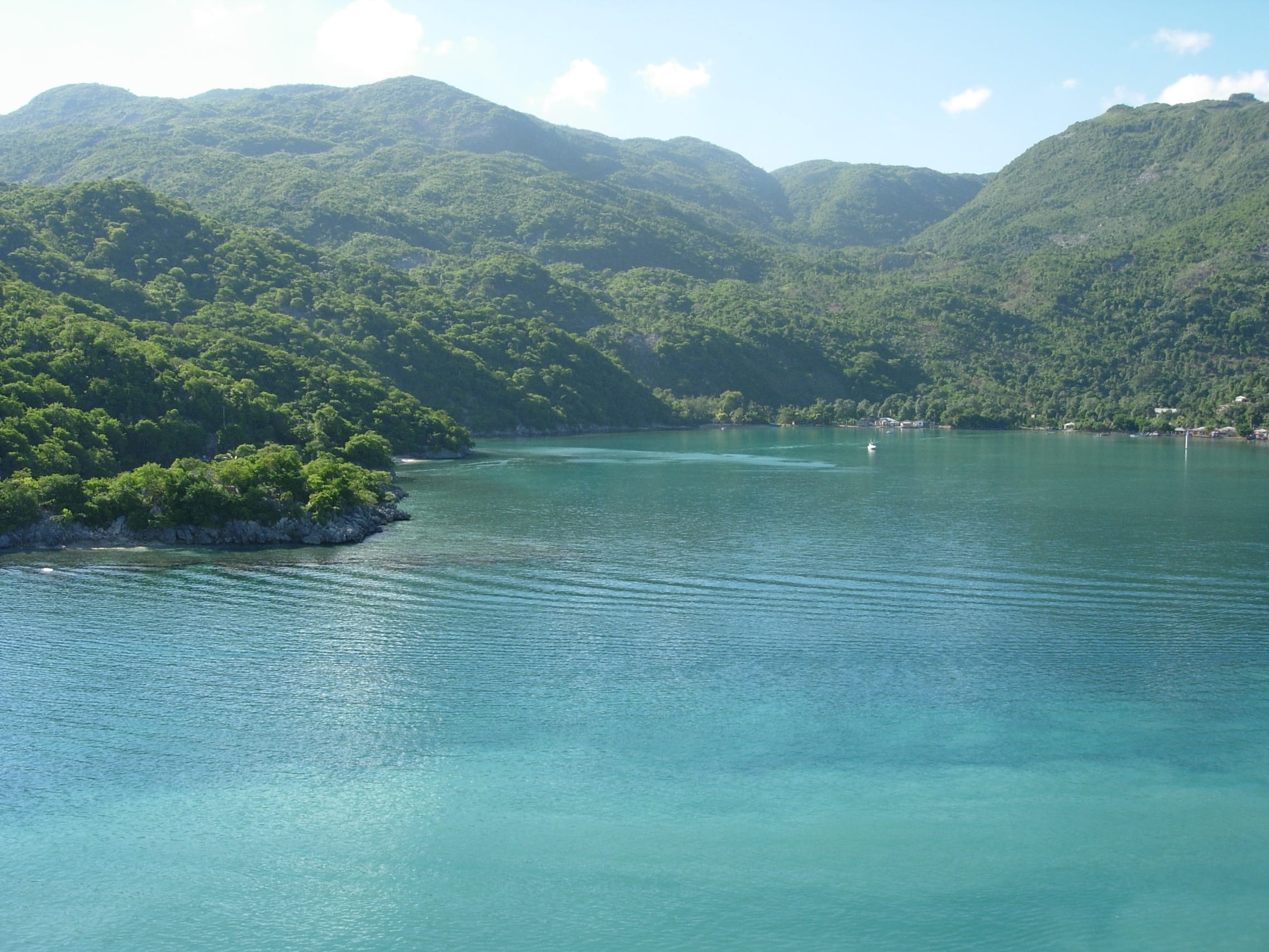 water, Labadee, reflection, Haiti, lake, beauty in nature, no people, surrounded, idyllic, tree, 1080P, sky, blue, tranquil scene, outdoors, scenics, mountain range, HD Wallpaper