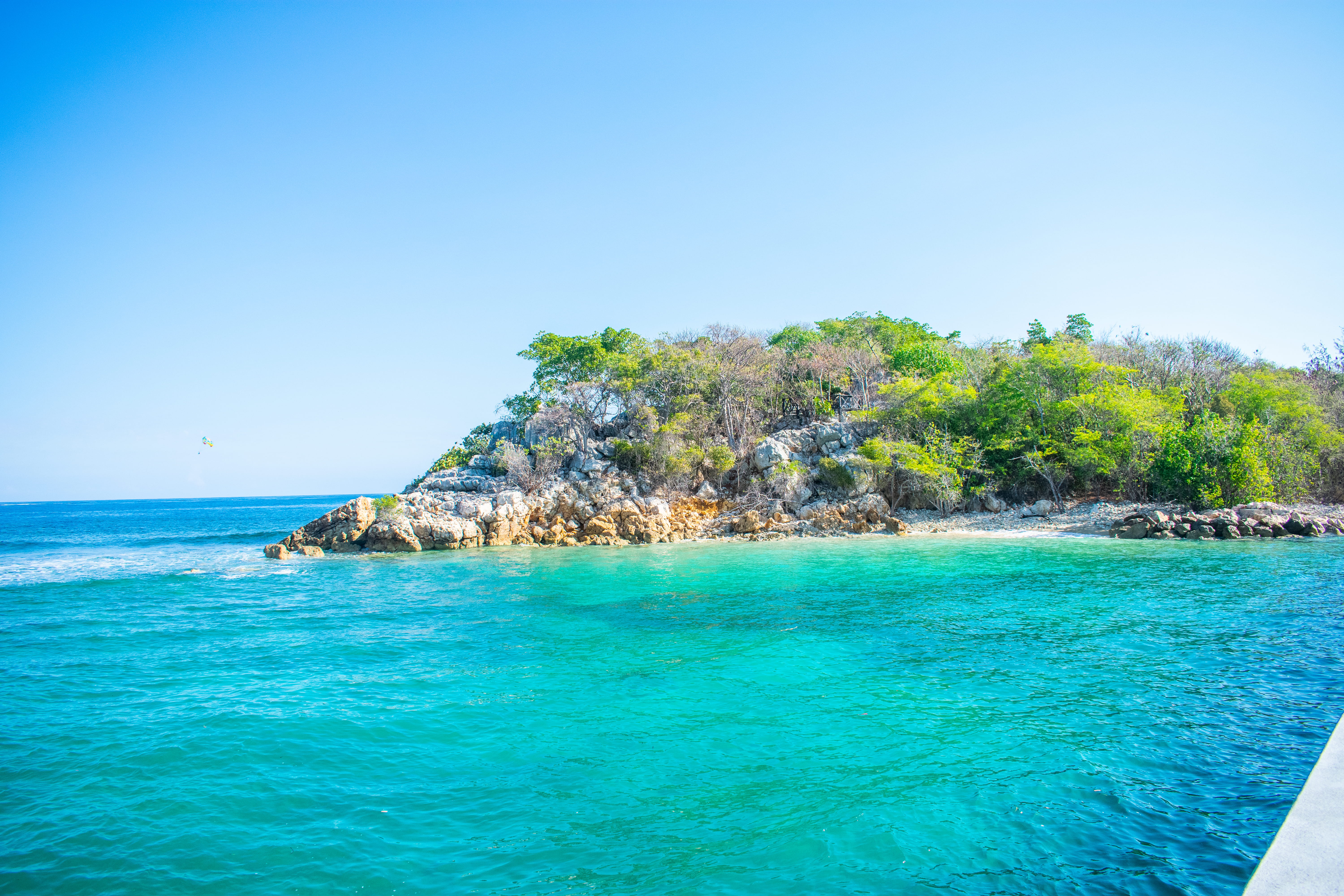 near, tree, coast, summer, plant, cruise, haiti, paradise, sky, beauty in nature, idyllic, water, turquoise colored, day, blue waters, island of labadee, HD Wallpaper