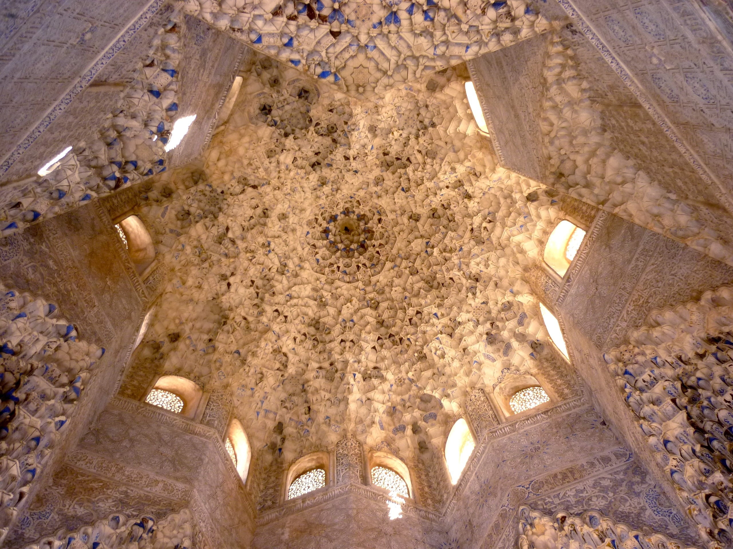 travel destinations, ceiling, alcazaba, history, nature, indoors, industry, arch, luxury, wealth, travel, 2K, illuminated, famous Place, day, the past, HD Wallpaper