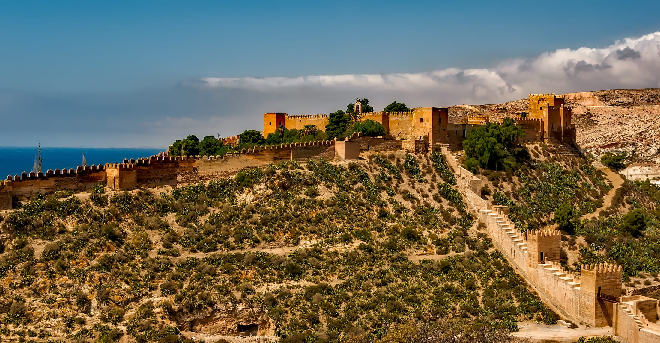 landmark, travel destinations, built structure, cloud - sky, sky, no people, architecture, fort, outdoors, stone wall, china, the past, landscape, panorama, HD Wallpaper