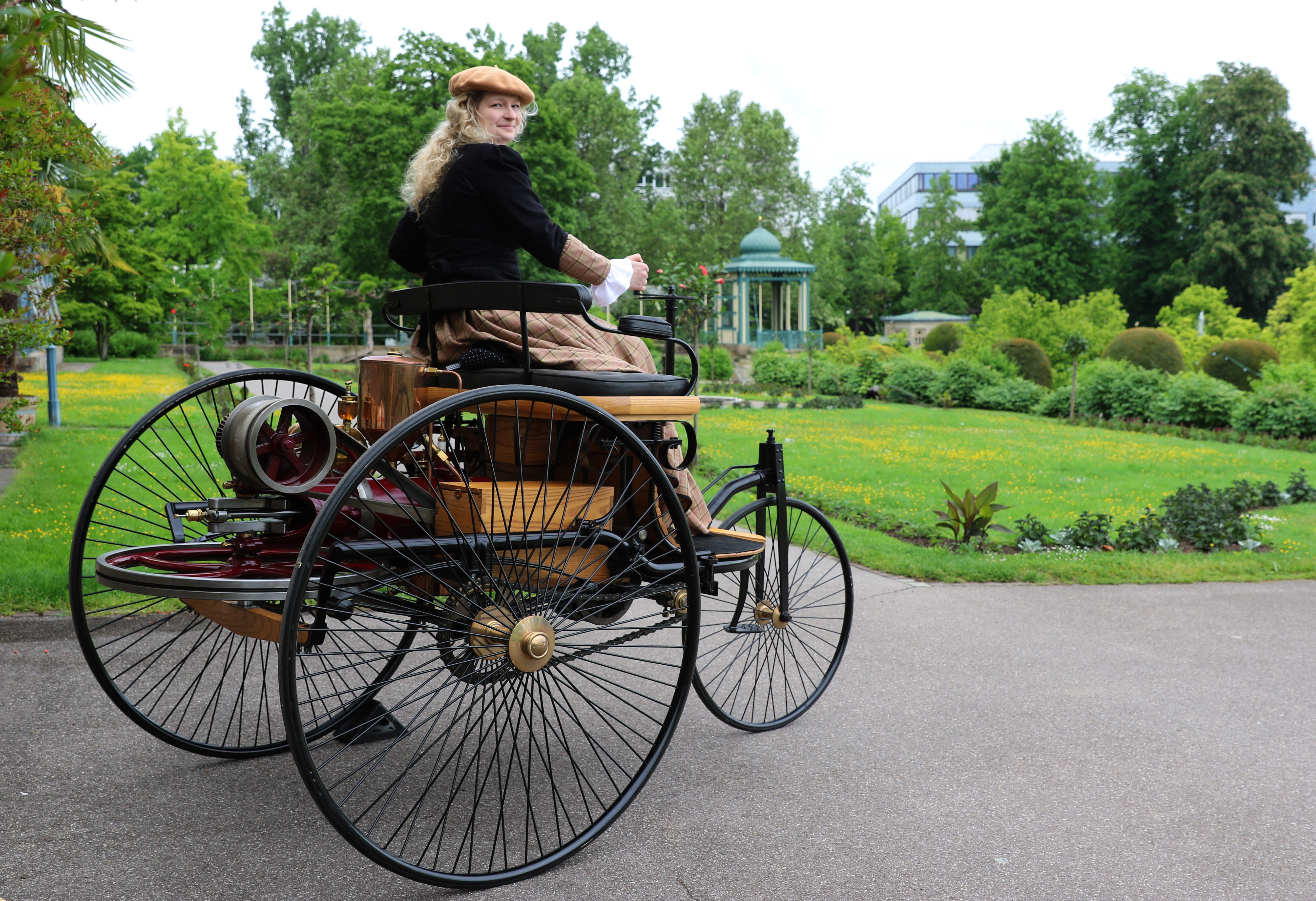wheel, bertha benz, mercedes benz, outdoors, ride, tree, casual clothing, young adult, growth, nature, green color, plant, moorish style, leisure activity, HD Wallpaper