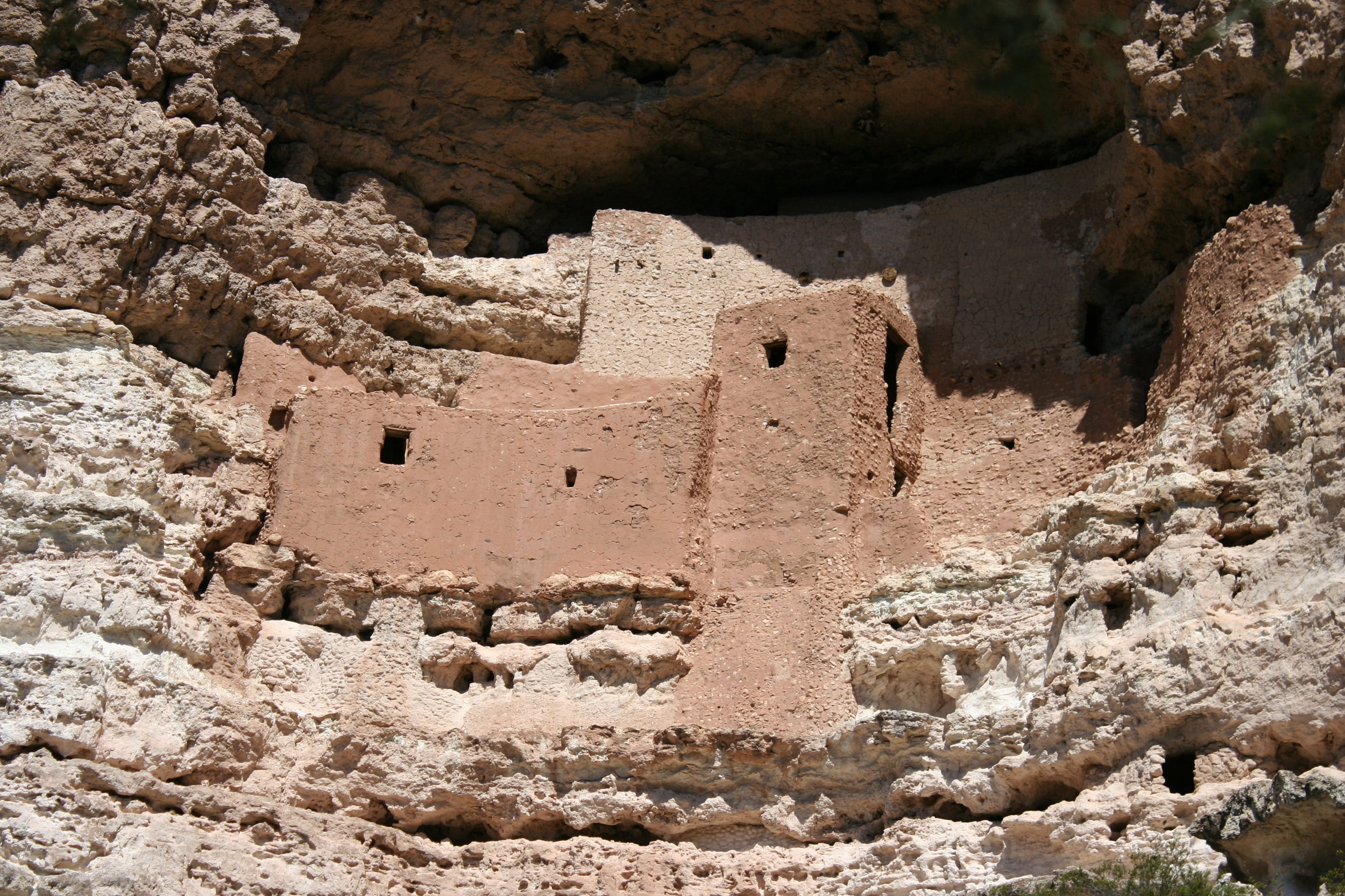 travel destinations, building, sunlight, no people, travel, arizona, land, tourism, stone, ancient civilization, nature, 2K, building exterior, old cliff dwellings, HD Wallpaper