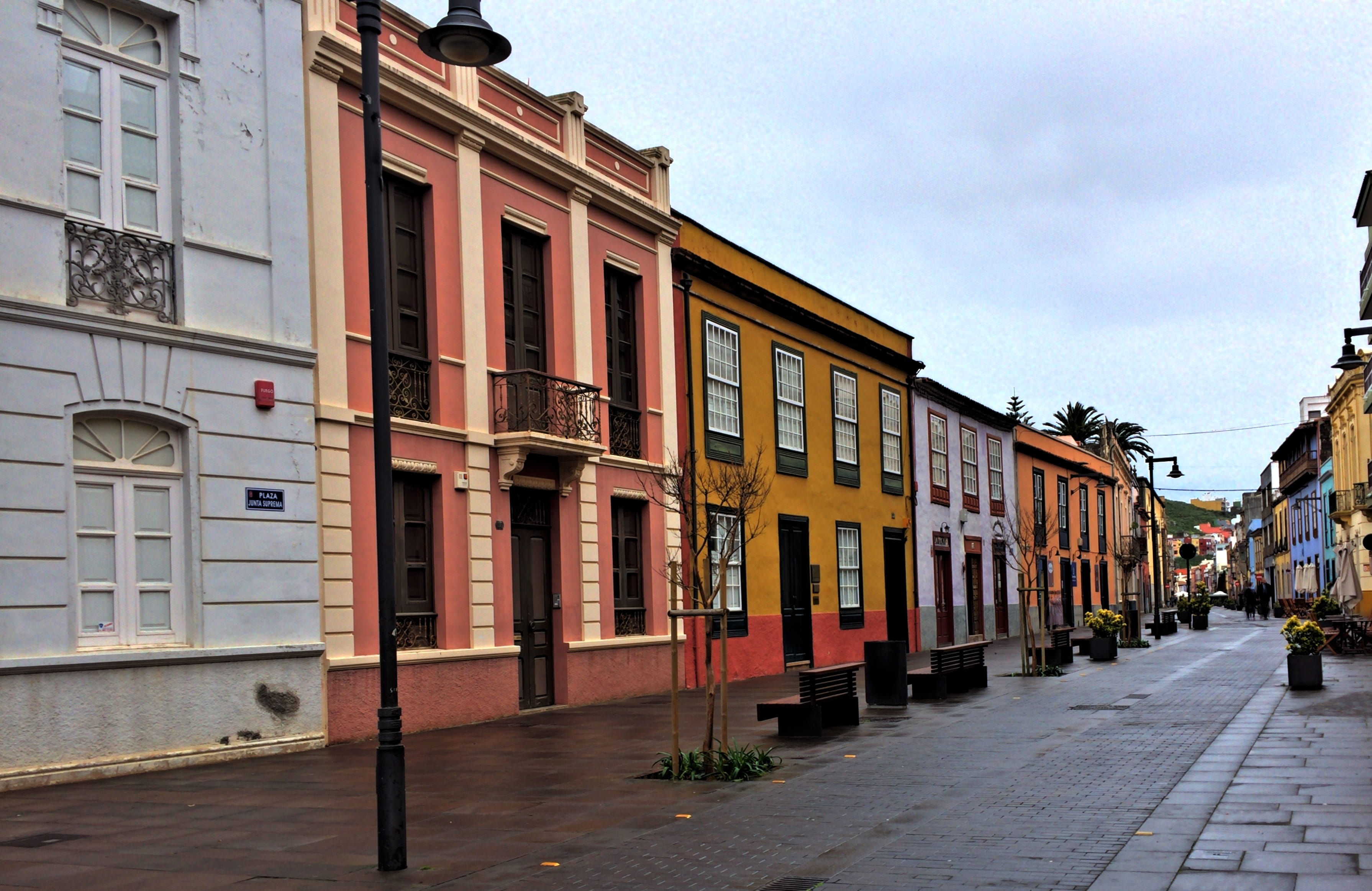 cloud - sky, 2K, sky, sidewalk, building, outdoors, Tenerife, San Cristobal, residential district, built Structure, urban Scene, no people, architecture, HD Wallpaper