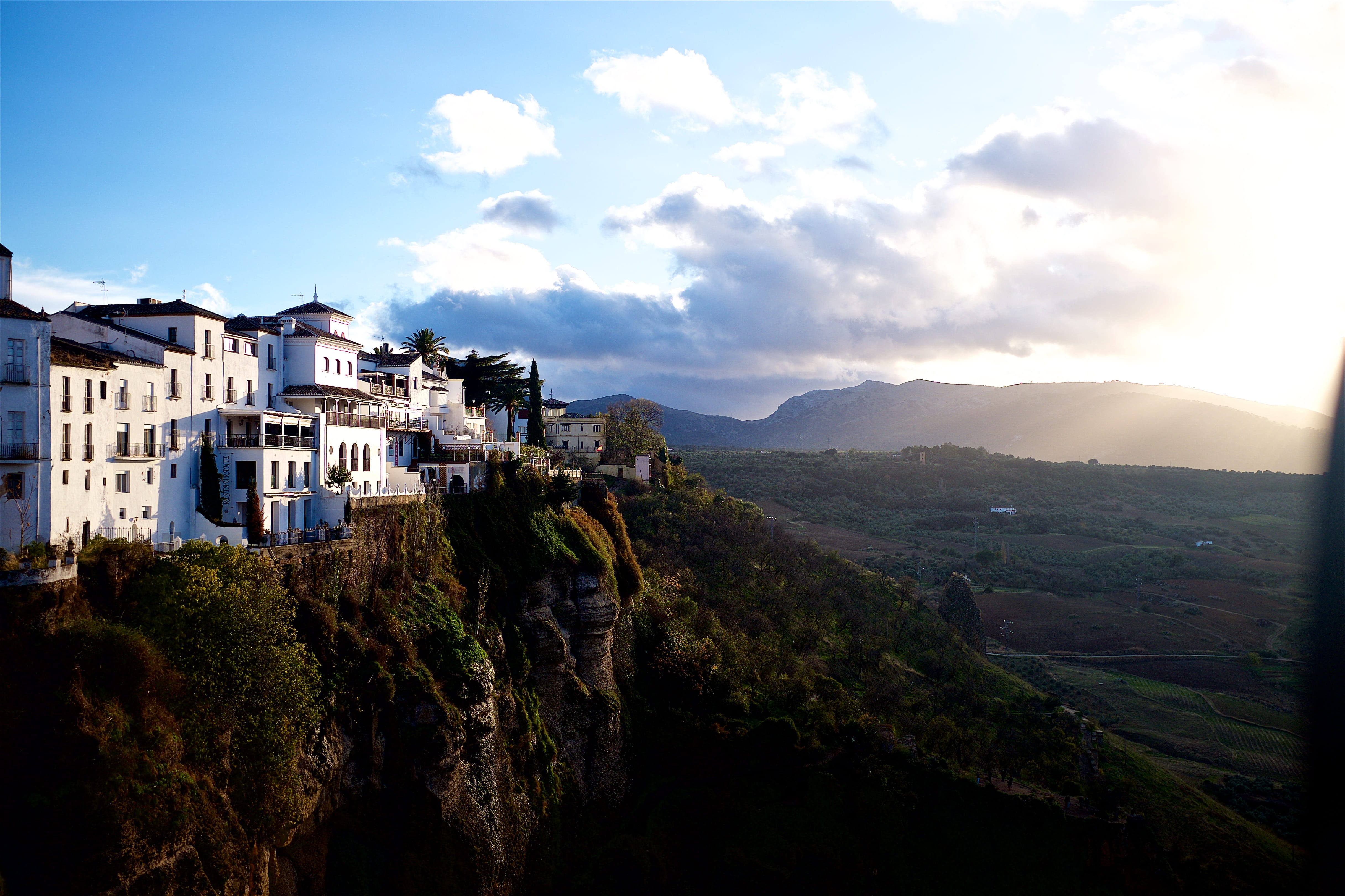 scenics - nature, sunlight, sky, ronda, building exterior, residential district, 4K, built structure, mountain, spain, city, clouds, andalucia, architecture, HD Wallpaper