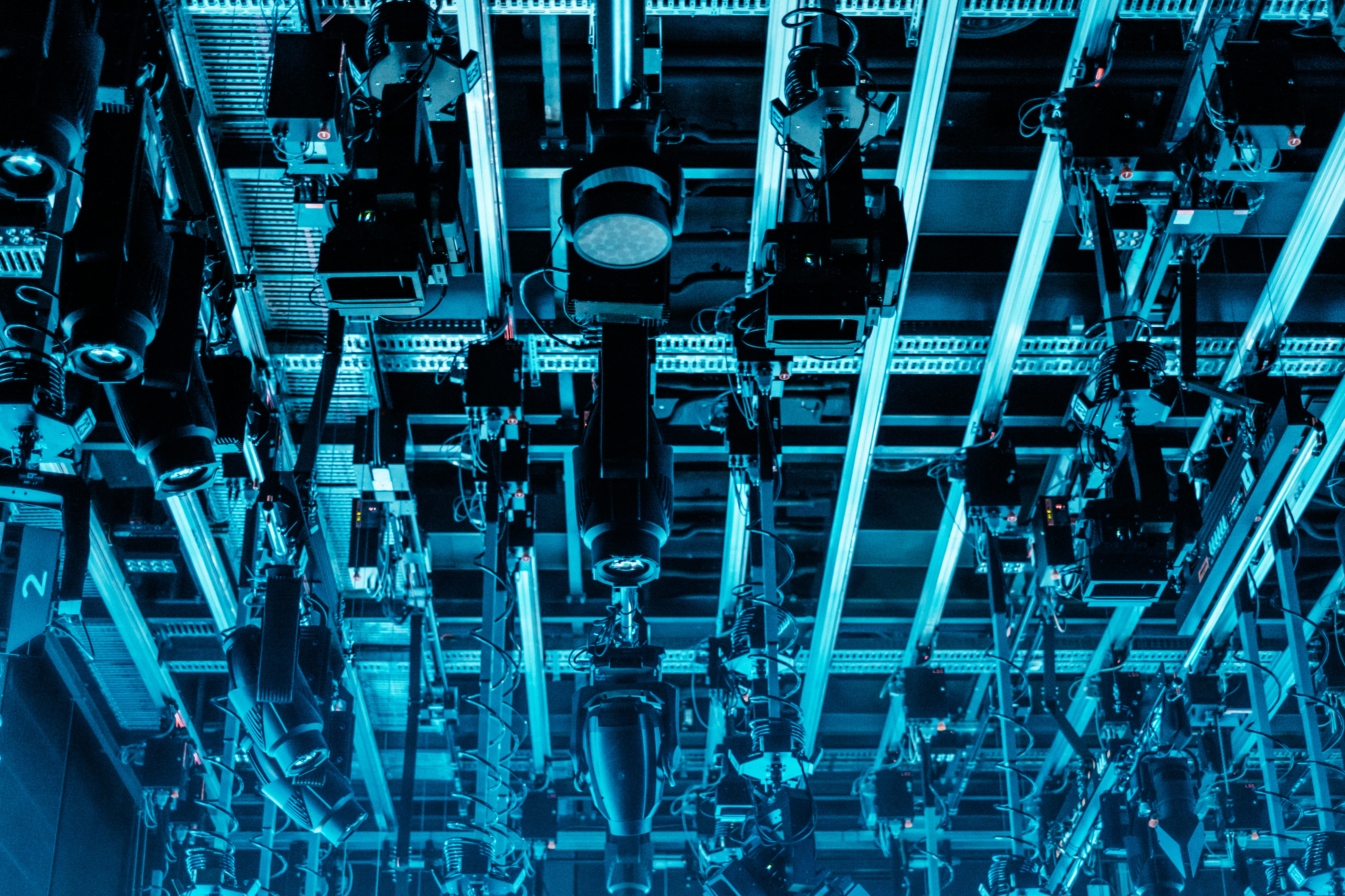 blue, cinema, transportation, pattern, movie, light, radio television suisse, tvstudio, metal, genève, indoors, set, human, stage, technology, person, large group of objects, HD Wallpaper