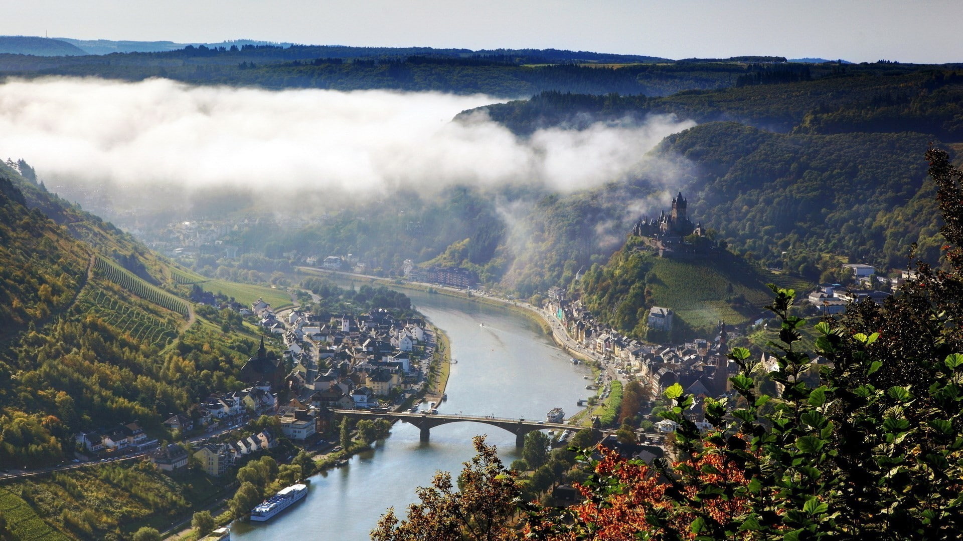 forest, Trees, town, bridge, Hill, Birds Eye View, ship, castle, mist, architecture, 1080P, river, church, Valley, leaves, mountain, Germany, Klotten, HD Wallpaper