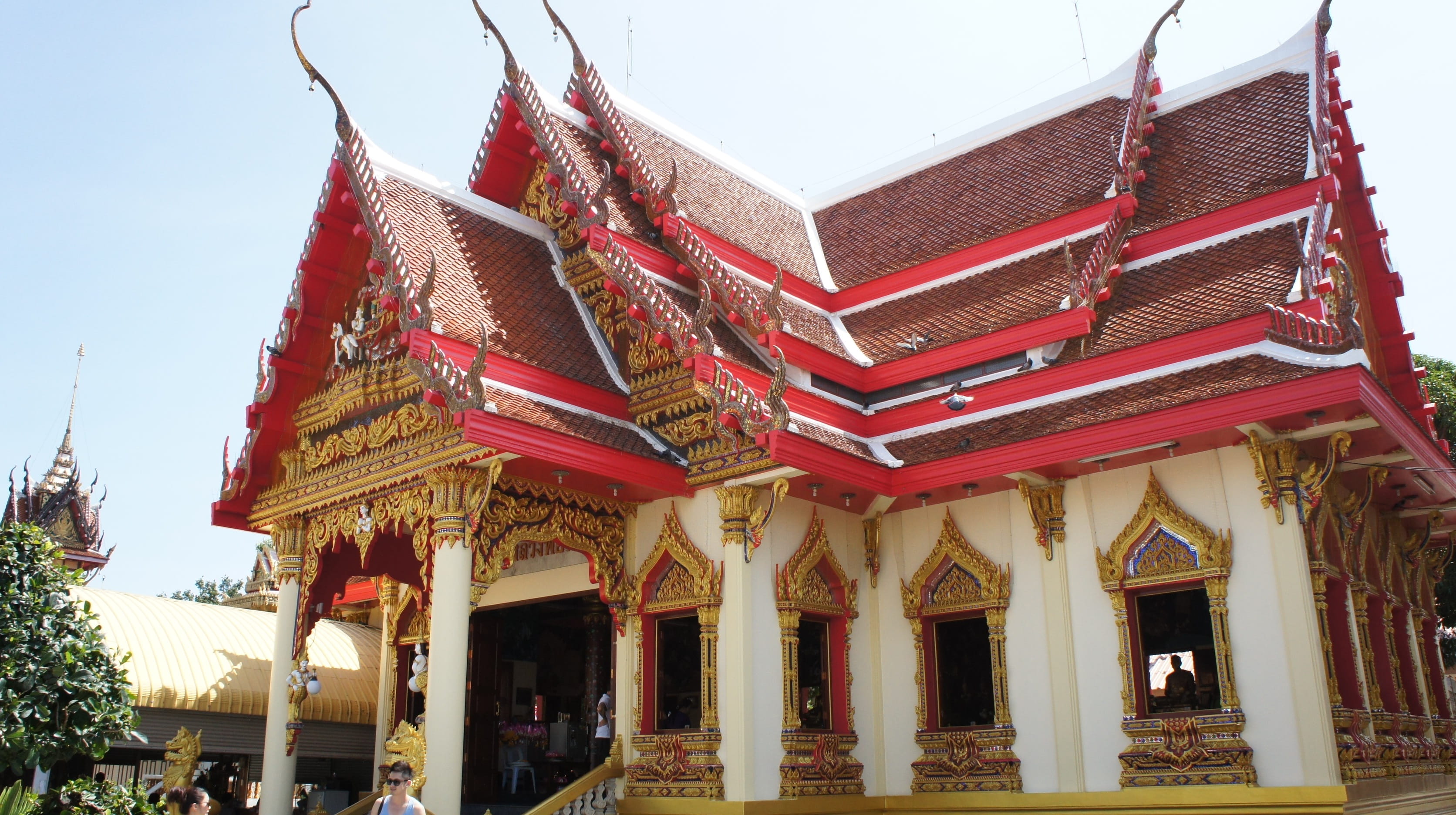 buddhist temple, monastery, place of worship, building, outdoors, thailand, nature, building exterior, belief, architecture, no people, architectural column, HD Wallpaper