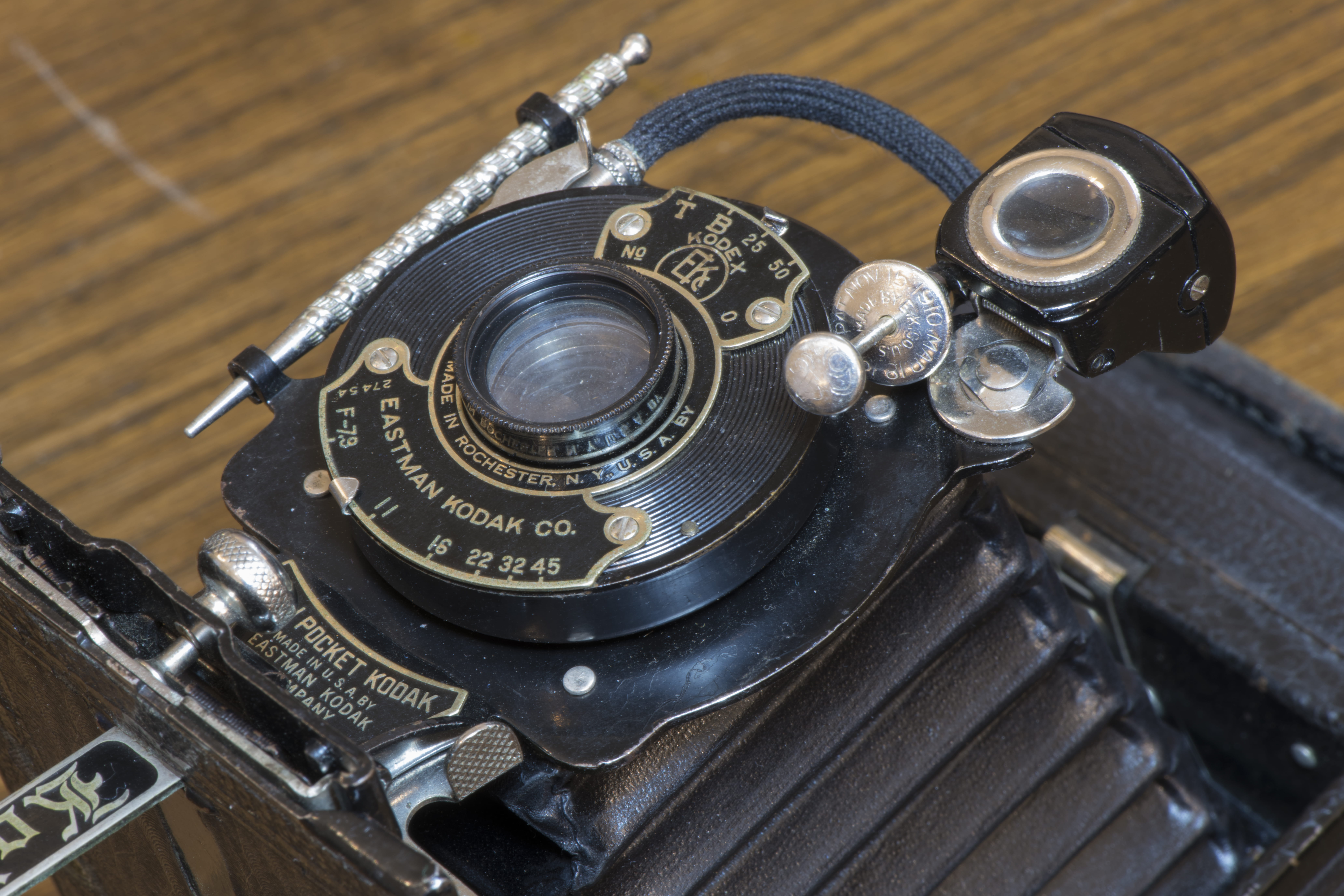 technology, western script, antique, still life, vintage camera, close-up, 8K, focus on foreground, metal, black color, silver colored, number, machinery, HD Wallpaper