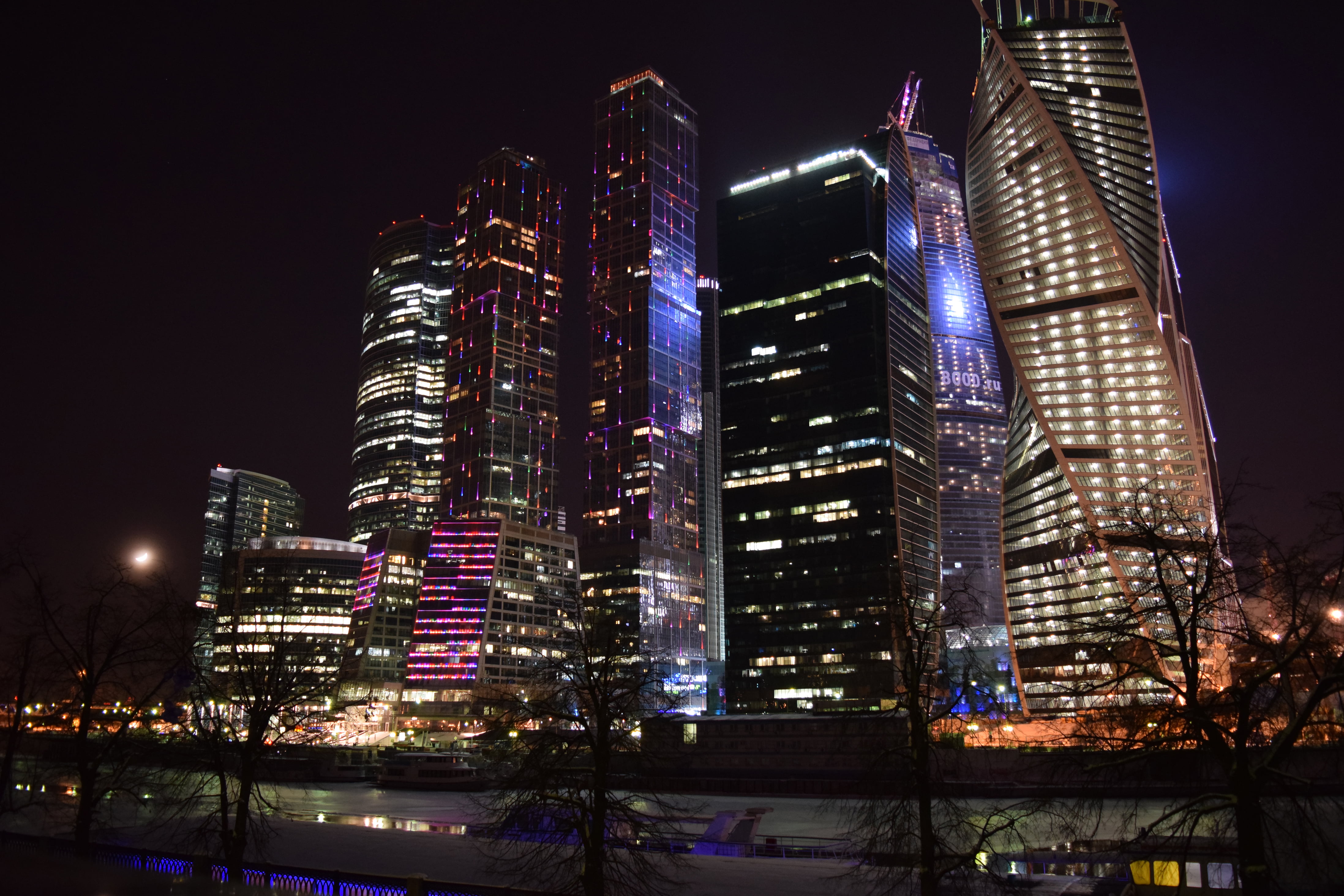 complex, capital, international, cityscape, the evening, urban Skyline, twilight, city Life, MSK, dusk, skyscraper, no people, futuristic, architecture, HD Wallpaper